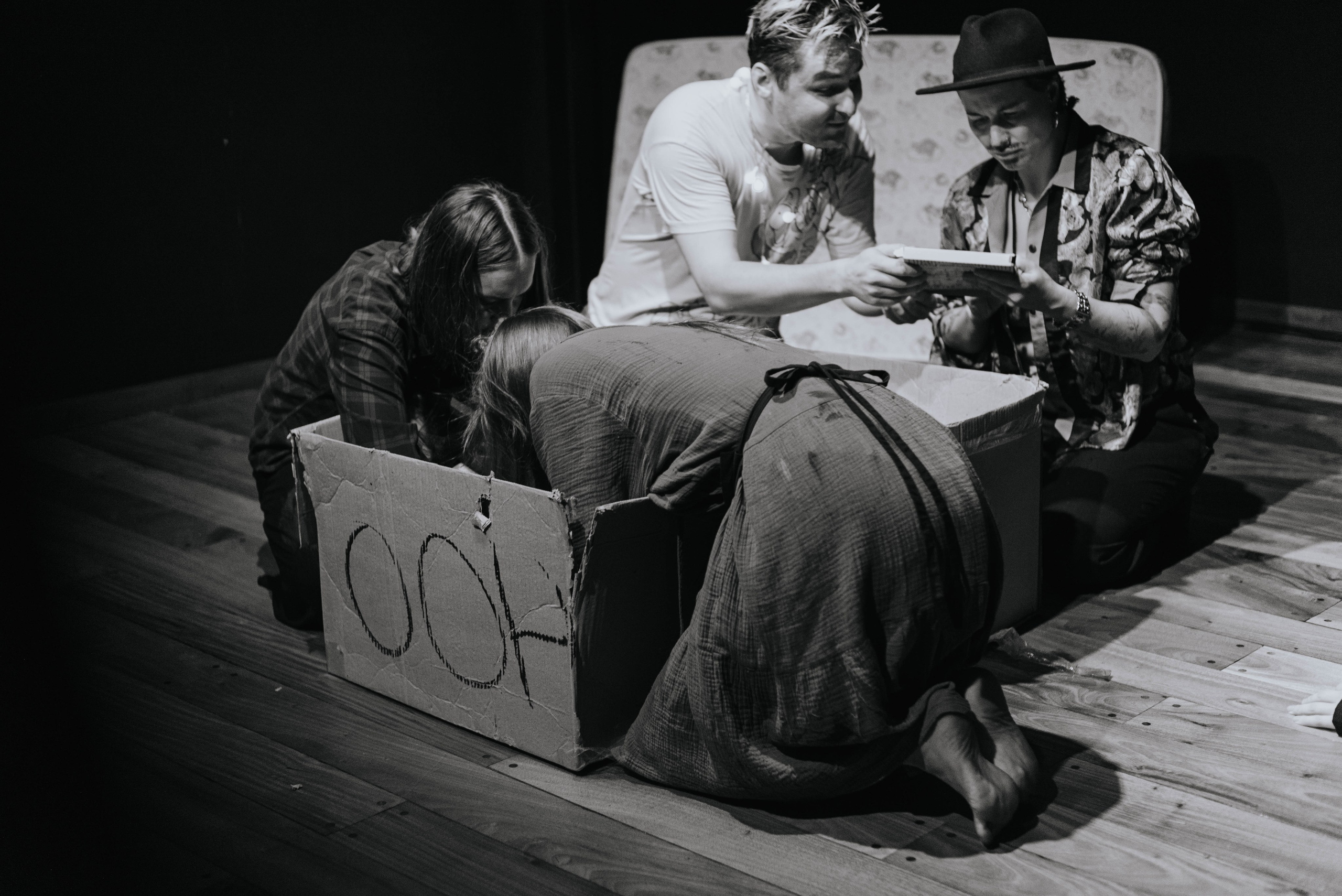 Анонс. Полковник и птицы. Фотограф @elmirkami в городе Буэнос-Айрес