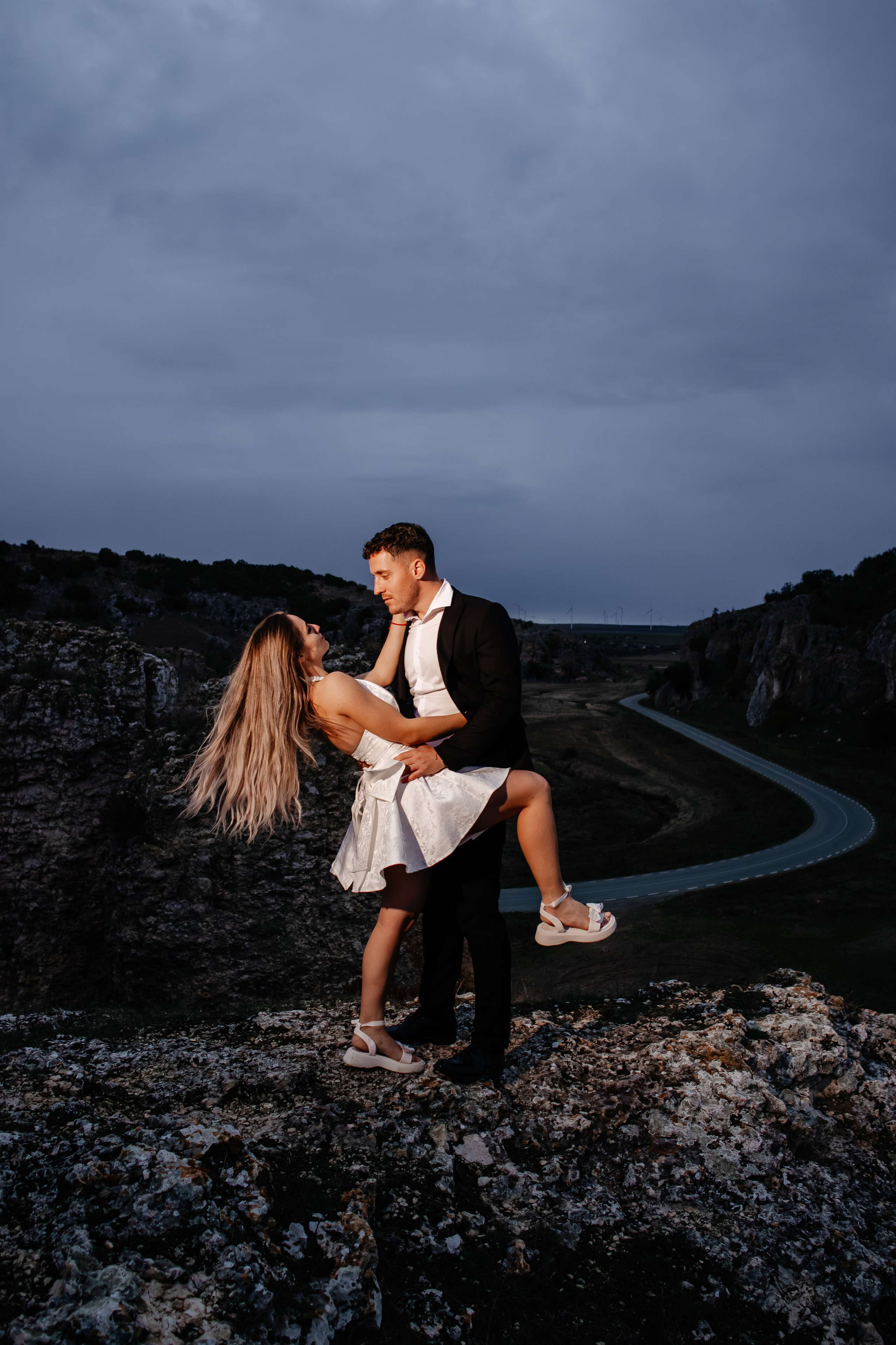 ANDREEA & RAZVAN - SAVE THE DATE. Fotograf Nuntă | Lucian Murgeanu - Fotograf Profesionist Evenimente