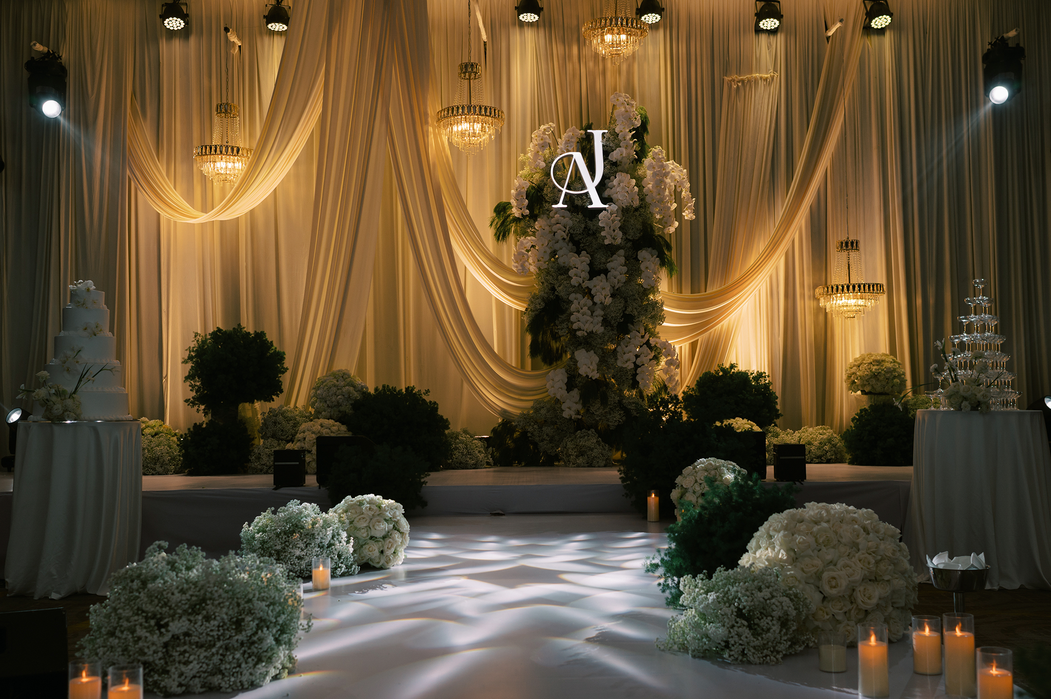 J & A |Wedding Day | Ho Chi Minh, Viet Nam. Nukaphotographer Classic, Romantic & Timeless Wedding Photography Basedd inin Quy Nhon — Ho Chi MinhMinh, Viet Nam