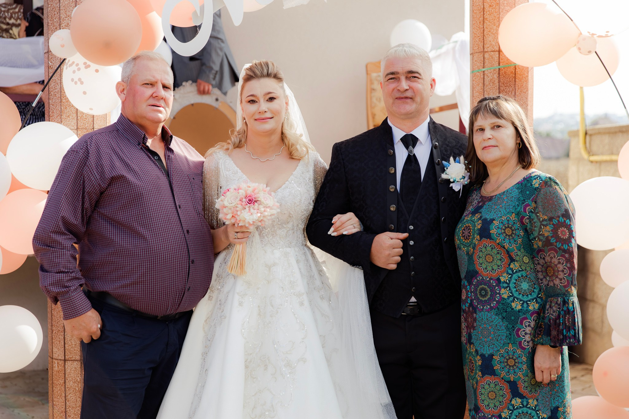 Mihai & Oana. Servicii foto-video profesionale, pentru momente de neuitat