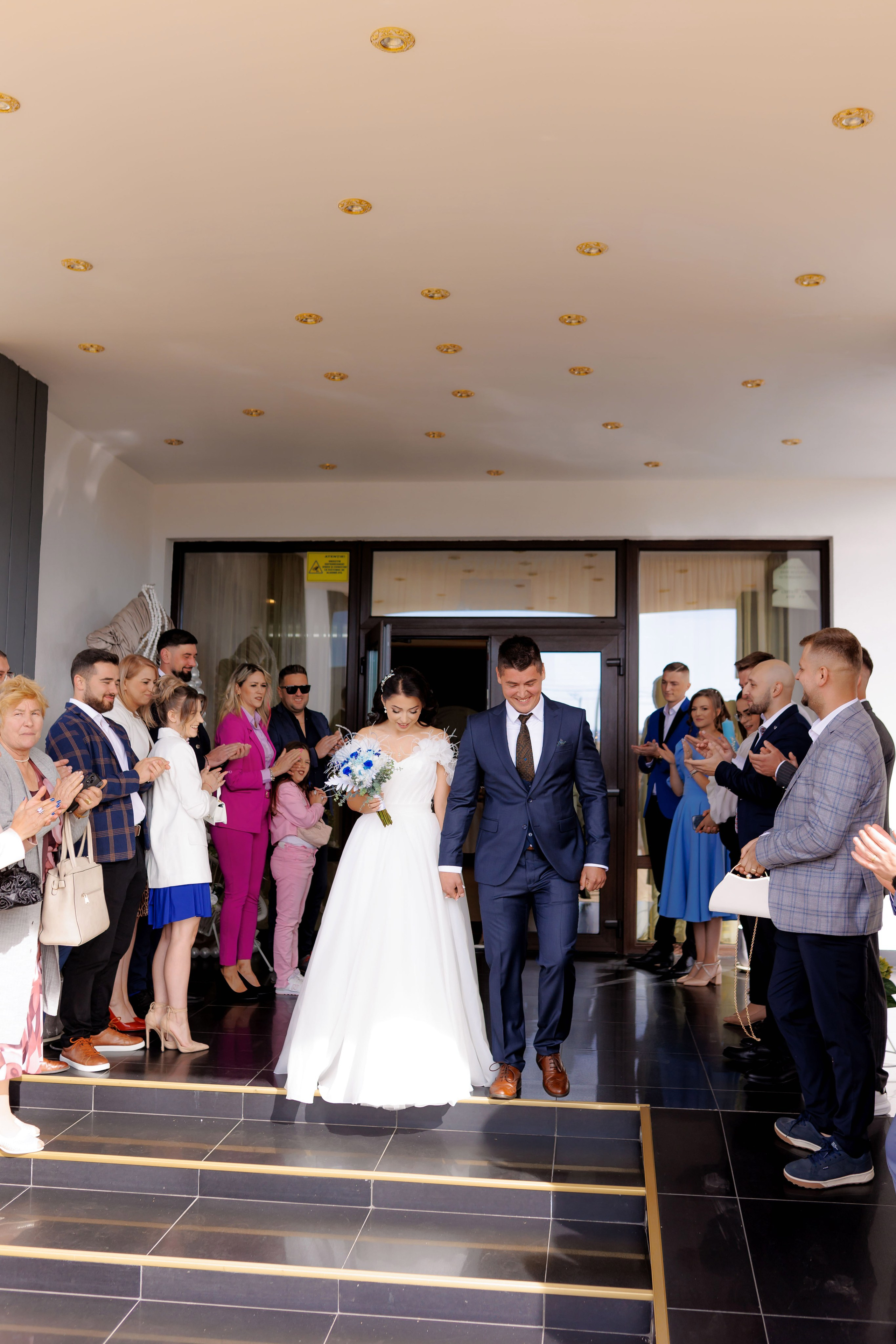 Loredana & Emilian – Ziua Nunții | Videografie - fotografie Botez Suceava, Iași, Botoșani. Servicii foto-video profesionale, pentru momente de neuitat