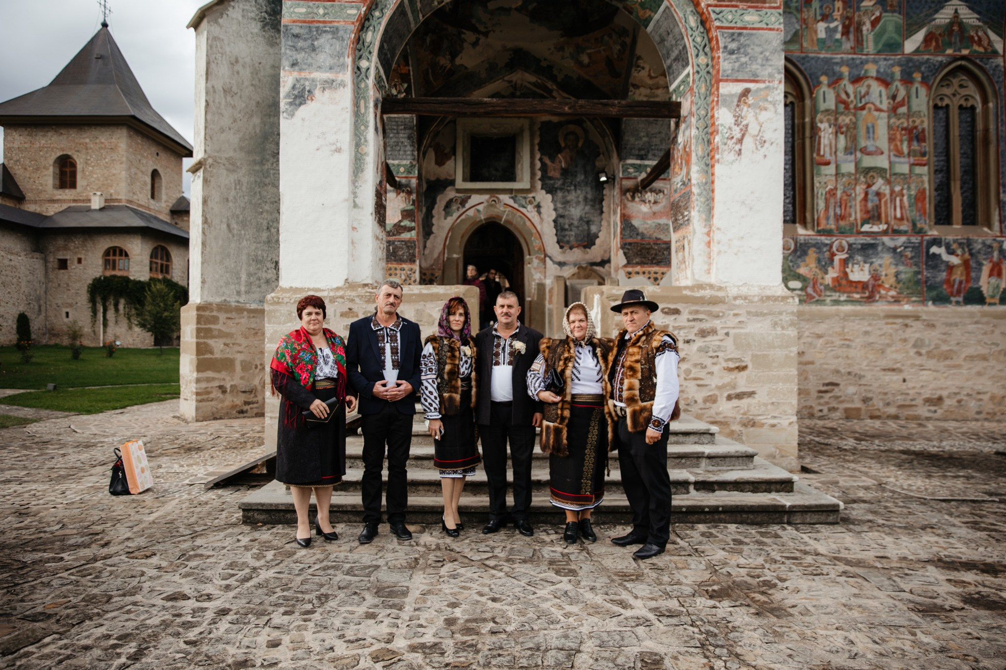 Nunta de Poveste la Sucevița: Cristi și Andreea. Servicii foto-video profesionale, pentru momente de neuitat