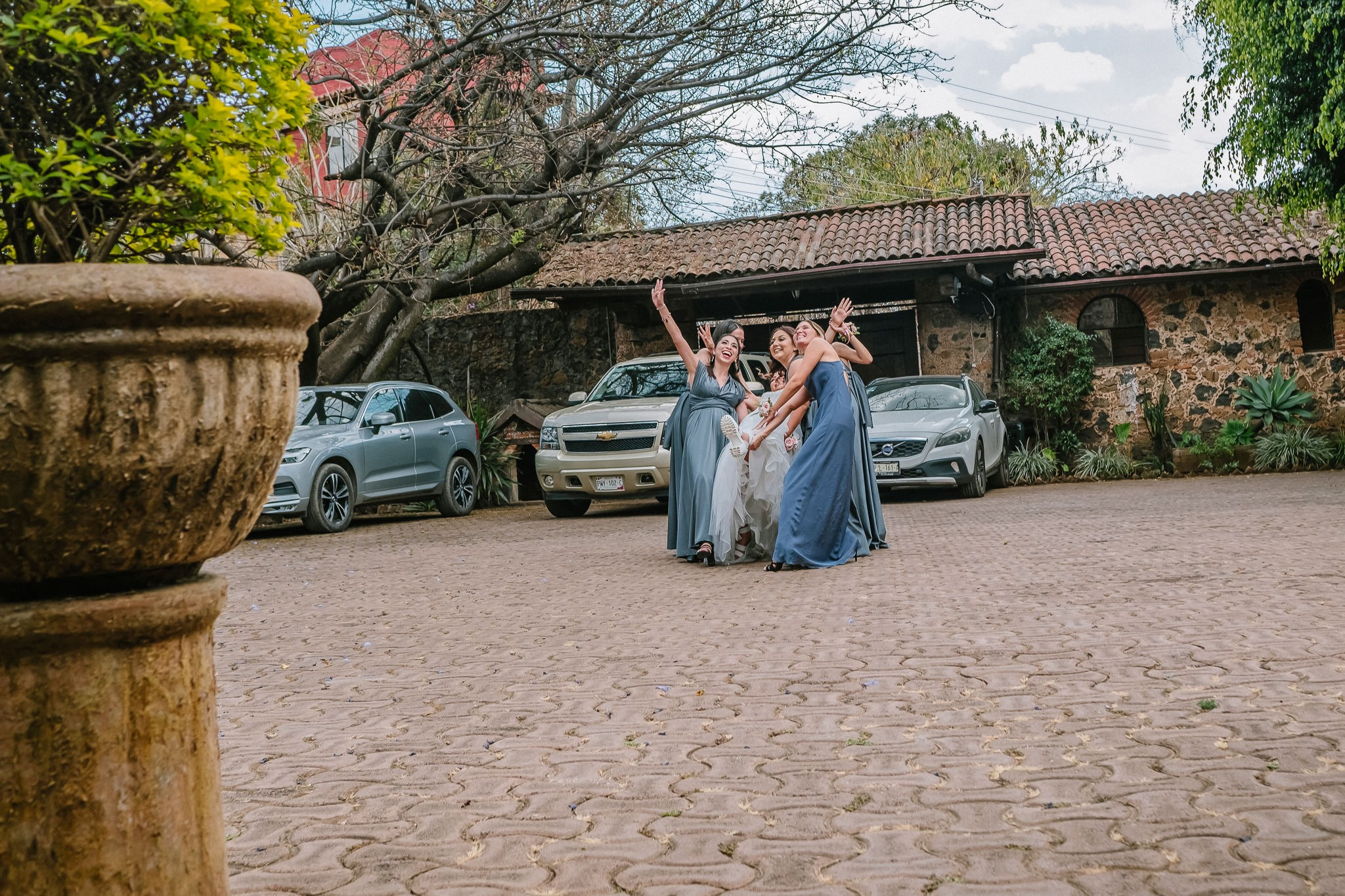 Yenisel & Raul / Tepoztlan. Wedding and family photographer in Mexico City