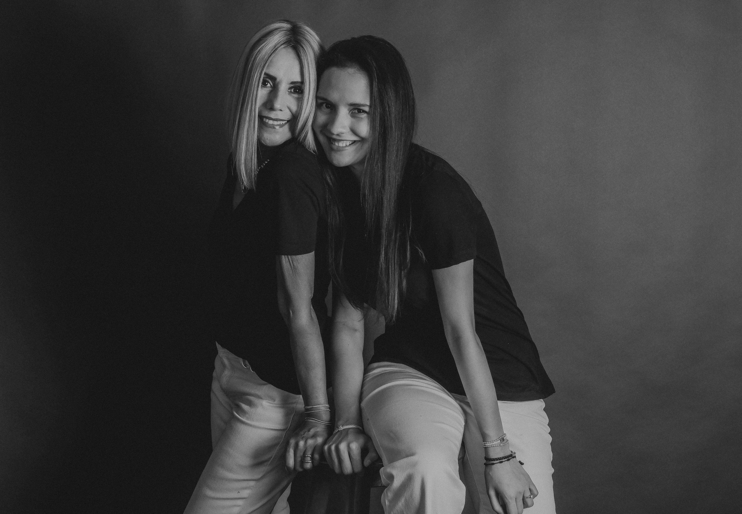 Adri & Maricris. Wedding and family photographer in Mexico City