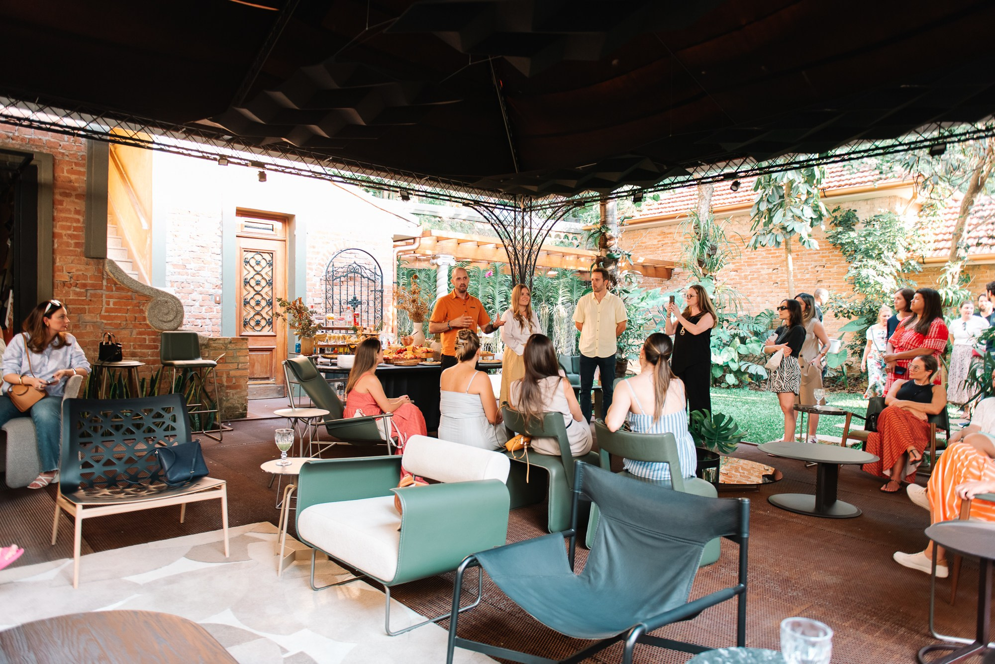 Visita — Casarão Doimo. 78 Imagens