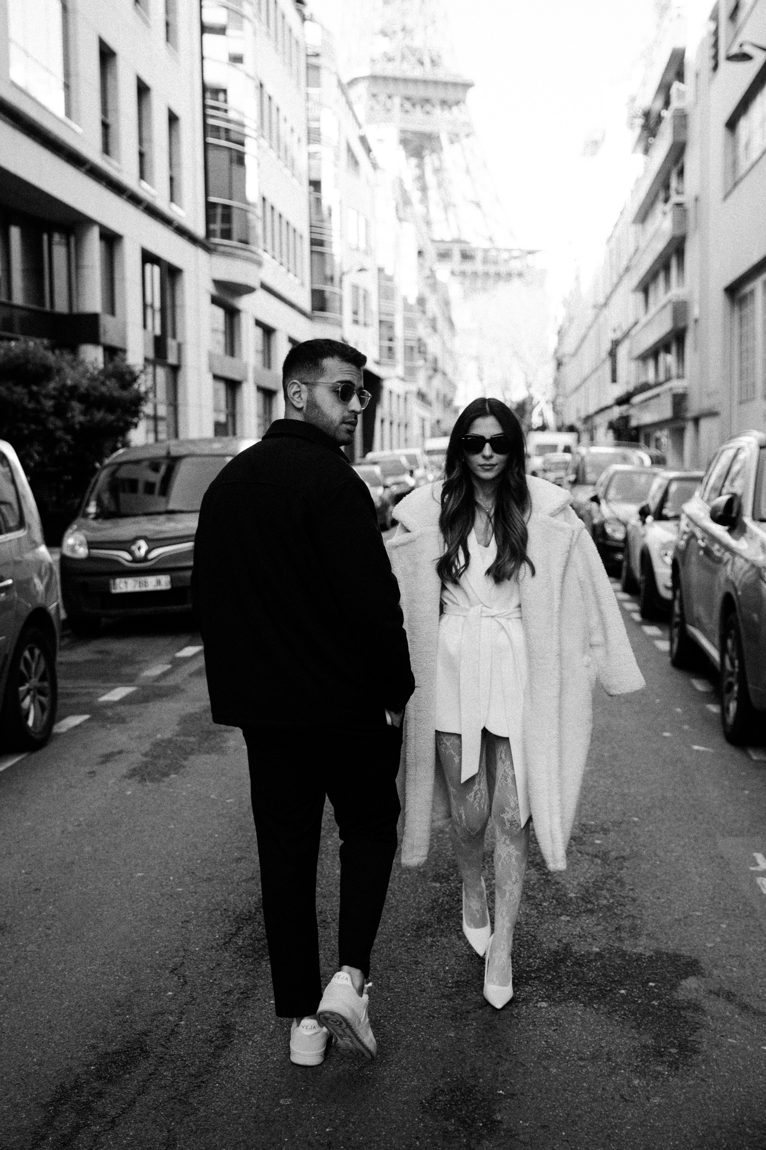 Pre-Wedding Couple Photo Walk in Paris | Engagement Photography. Paris Wedding Photographer