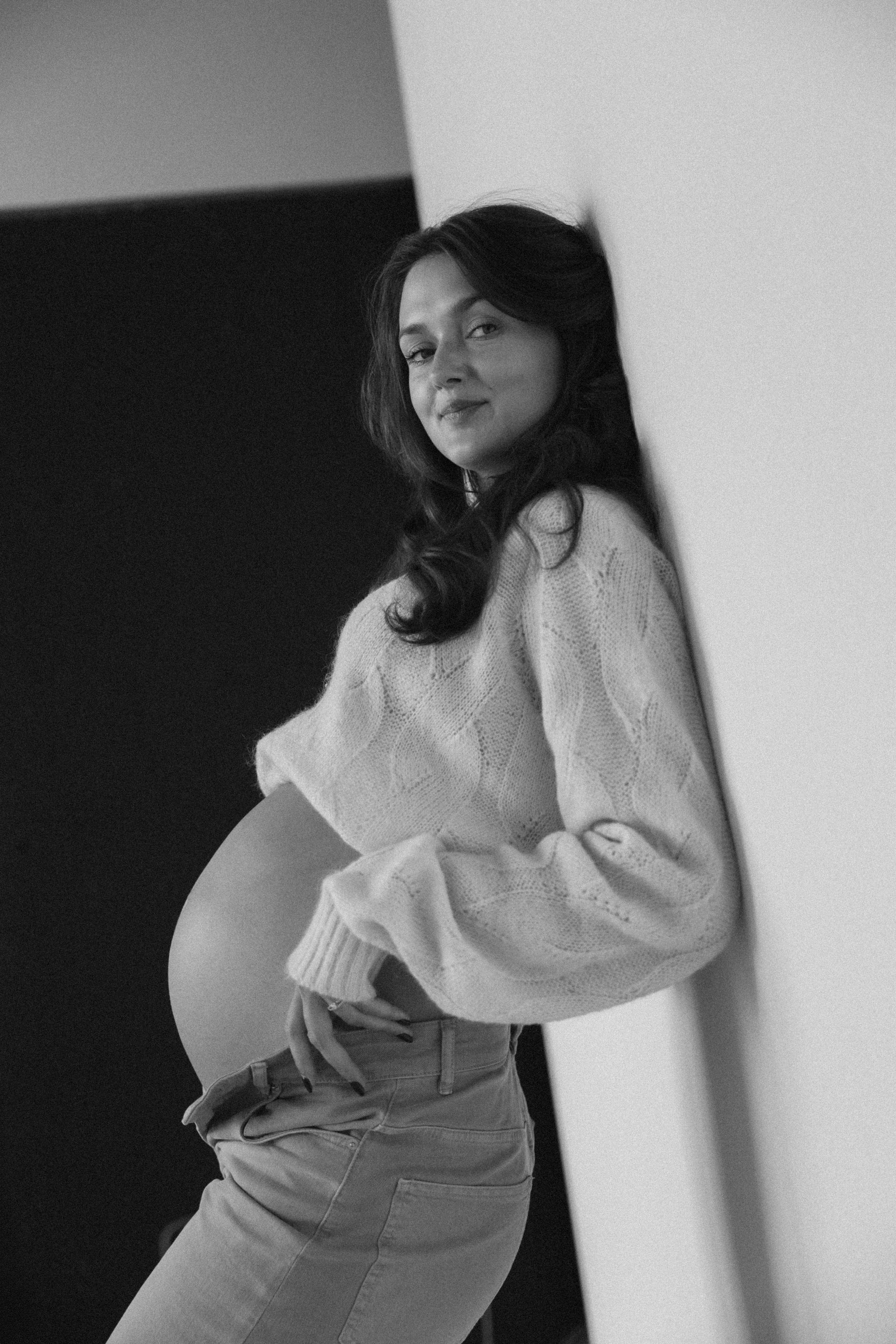 Ieva ir Žilvinas | Moderni laukimo fotosesija studijoje. Vestuvių ir šeimų fotografė Lena Bondarenko / belove photo