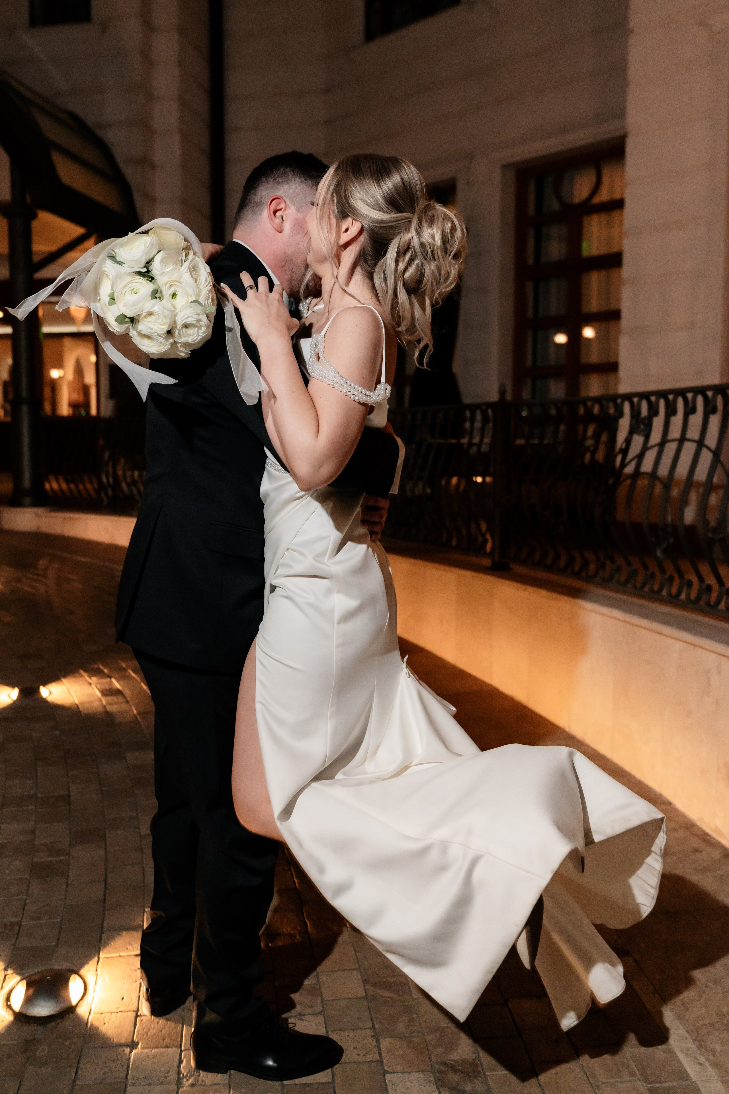 Madisson & Alex. Destination Wedding Photographer Alex Pasarelu