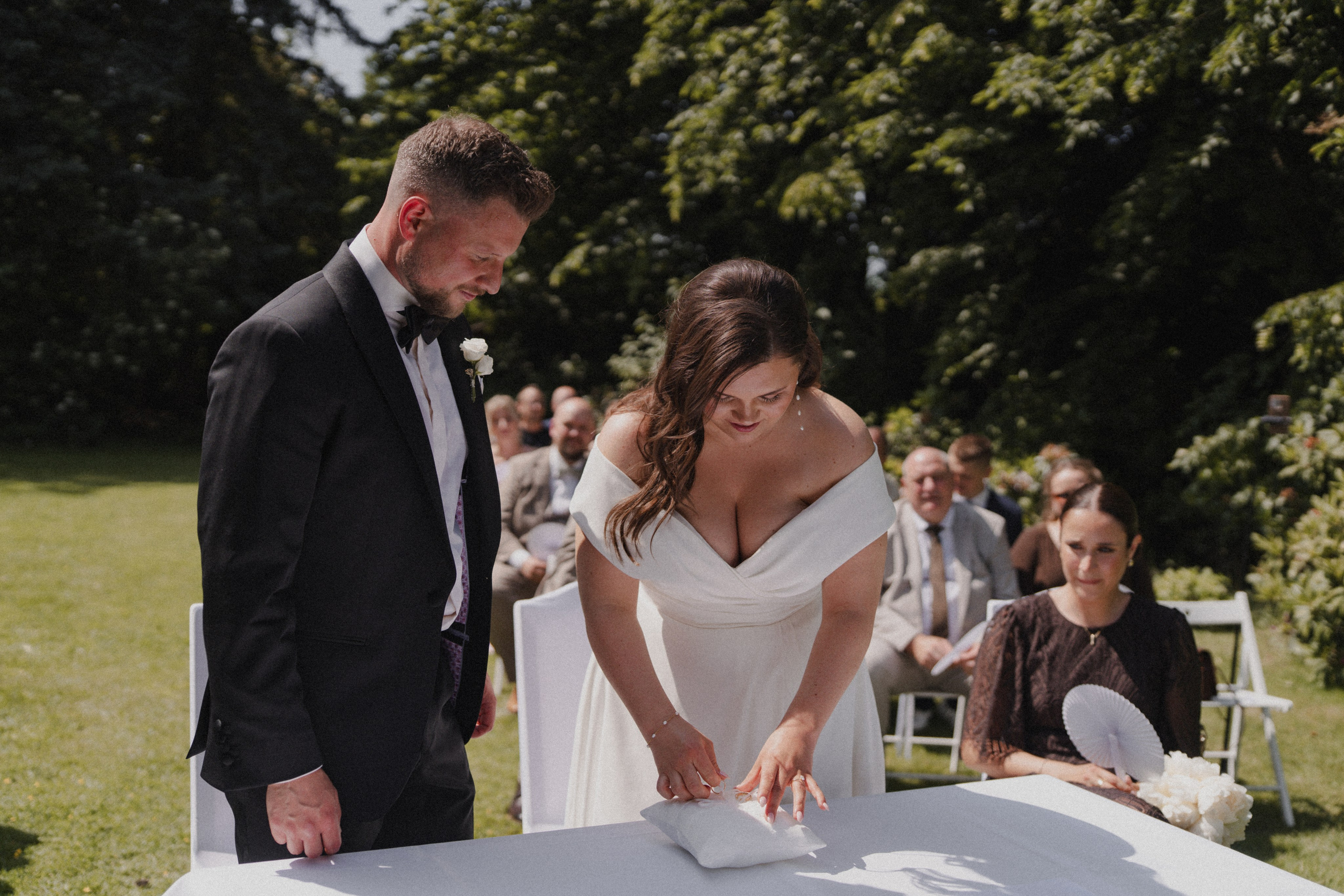 Jessica & Felix I Gesellschaft Harmonie Bochum. Hochzeitsfotografin Bochum | Halyna Reiche Fotografie NRW