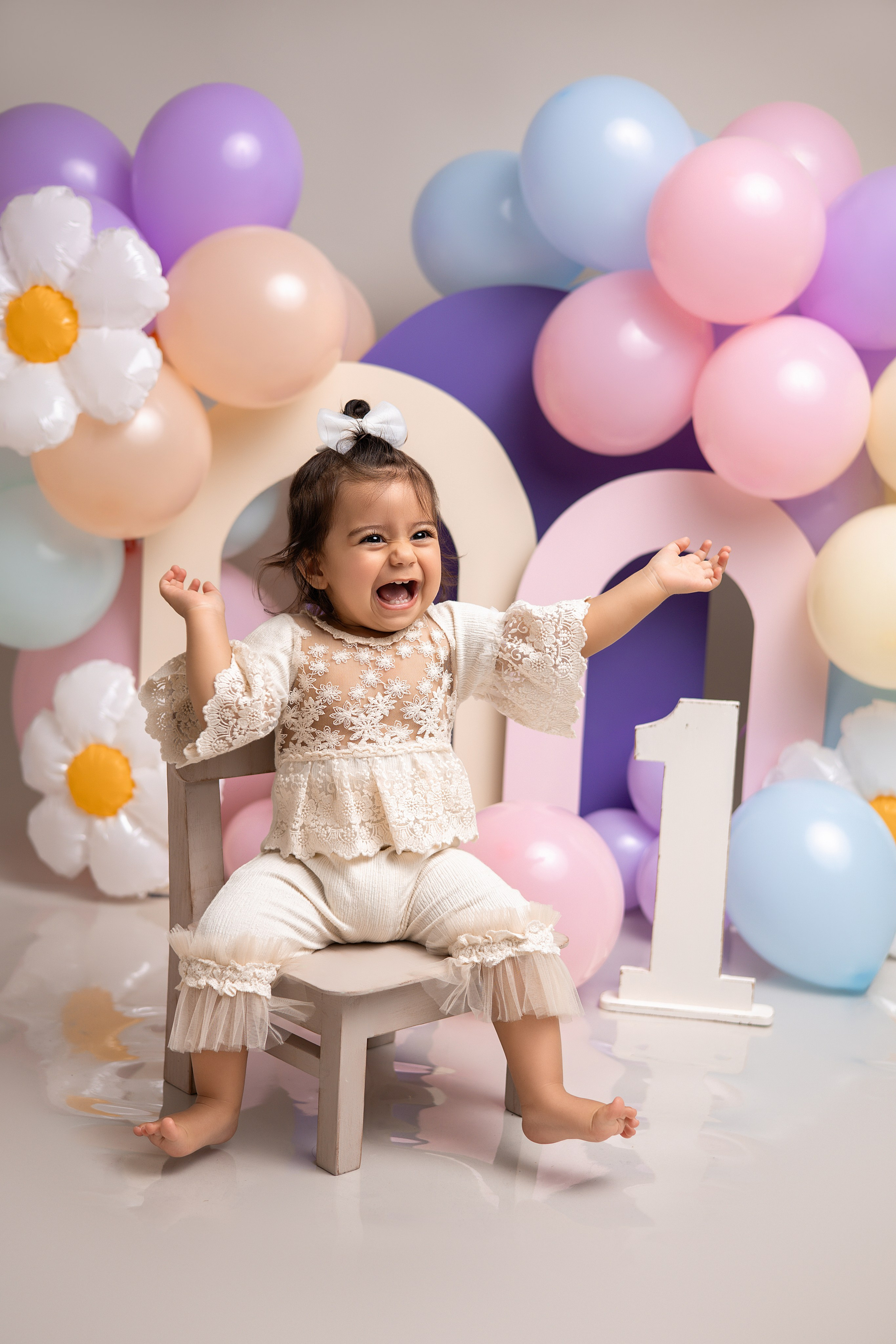 Erste Geburtstag „Cake Smash“. Neugeborene- Schwangerschaft- und Kinder Fotografin in Lehre
