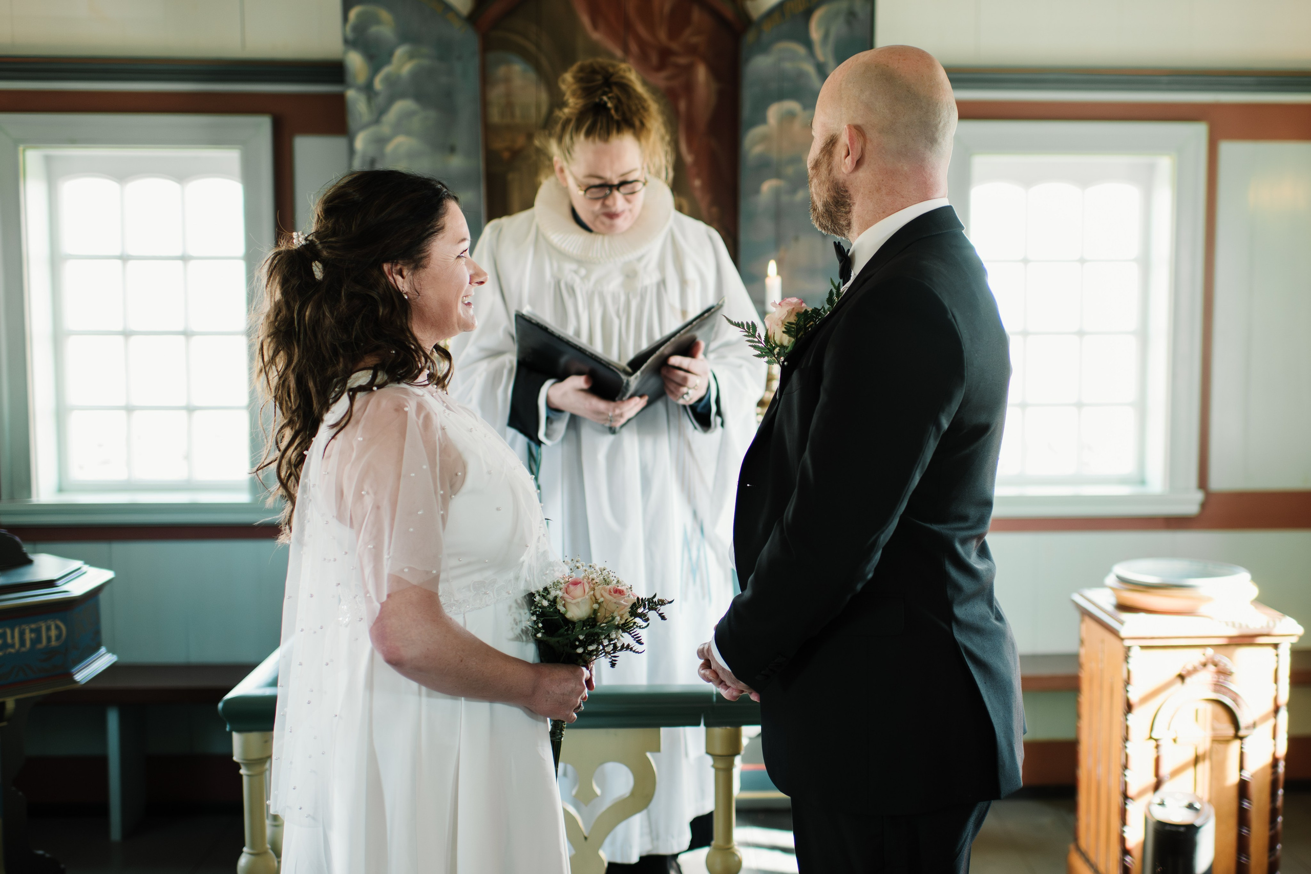 Emma and Phil. Michalina Dzianach Wedding Photographer Iceland