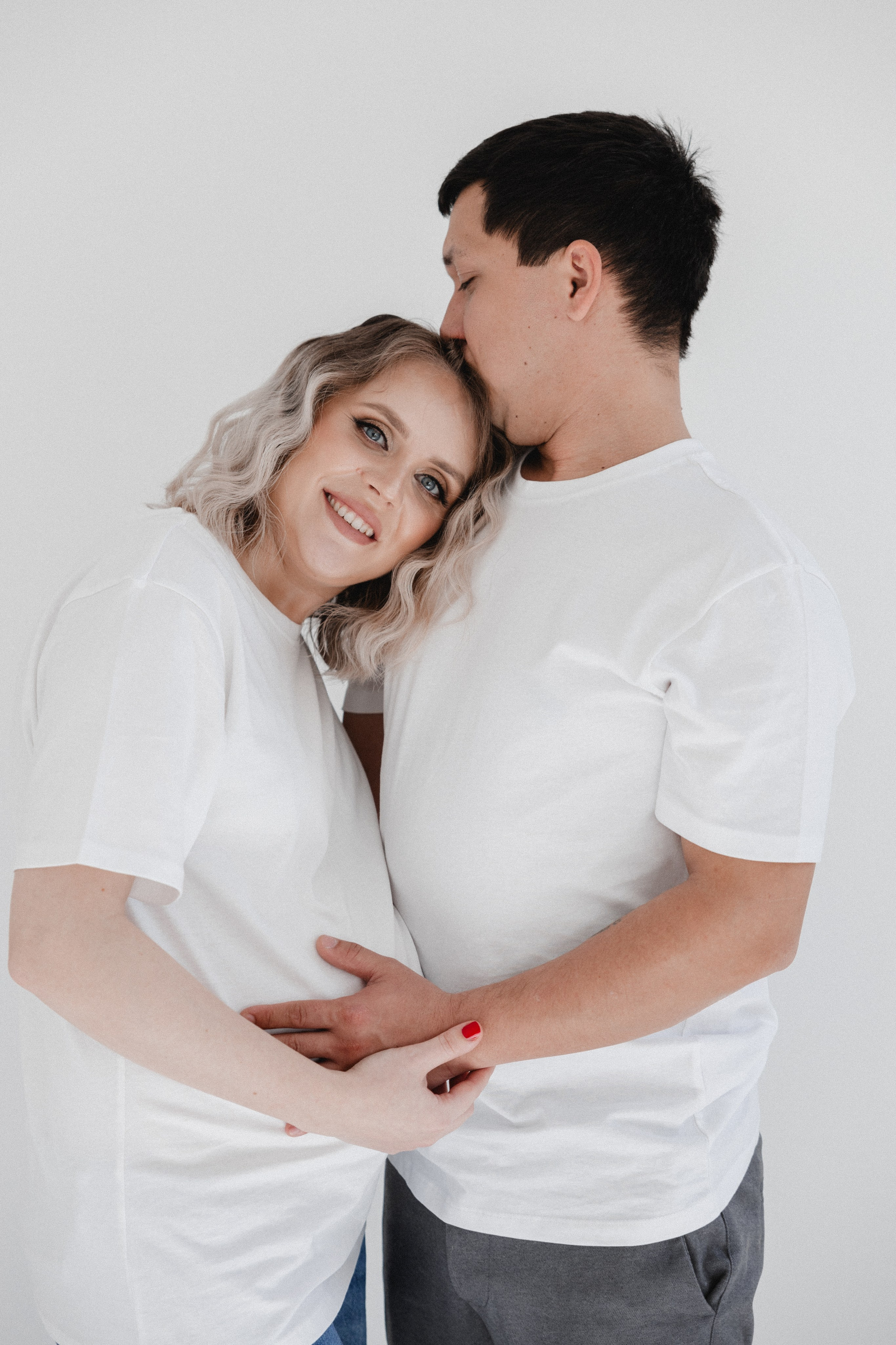 Babybauch Shooting im Fotostudio | Schwangerschaftsfotos in Bochum. Hochzeitsfotografin Bochum | Halyna Reiche Fotografie NRW