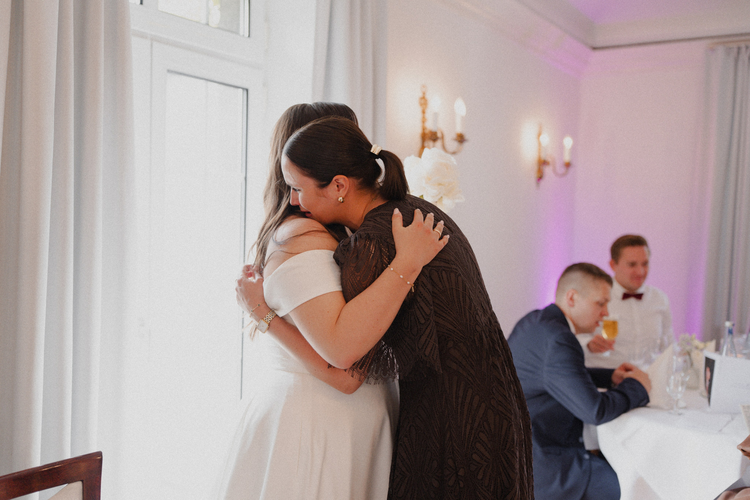 Jessica & Felix I Gesellschaft Harmonie Bochum. Hochzeitsfotografin Bochum | Halyna Reiche Fotografie NRW