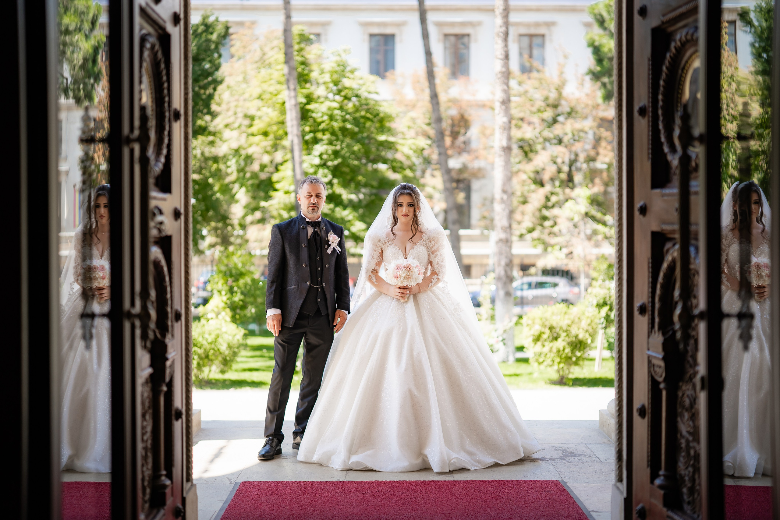 Nunta in mijloc de vara - Anne Marie & Cristian. Fotografi de nunta in Bucuresti, Iulia si Stefan Ovidiu