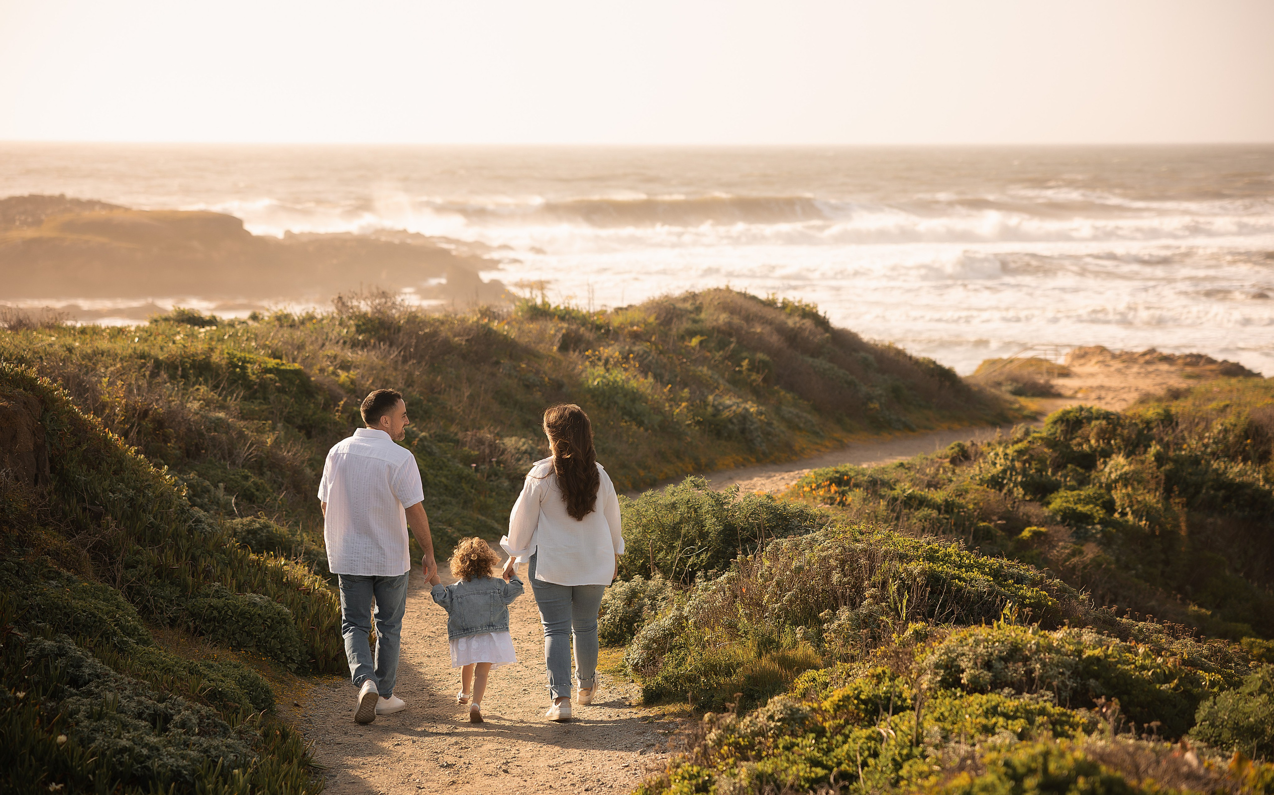 FAMILY & MATERNITY PHOTOGRAPHY. Couples & Families photographer in Bay Area, San Jose, California