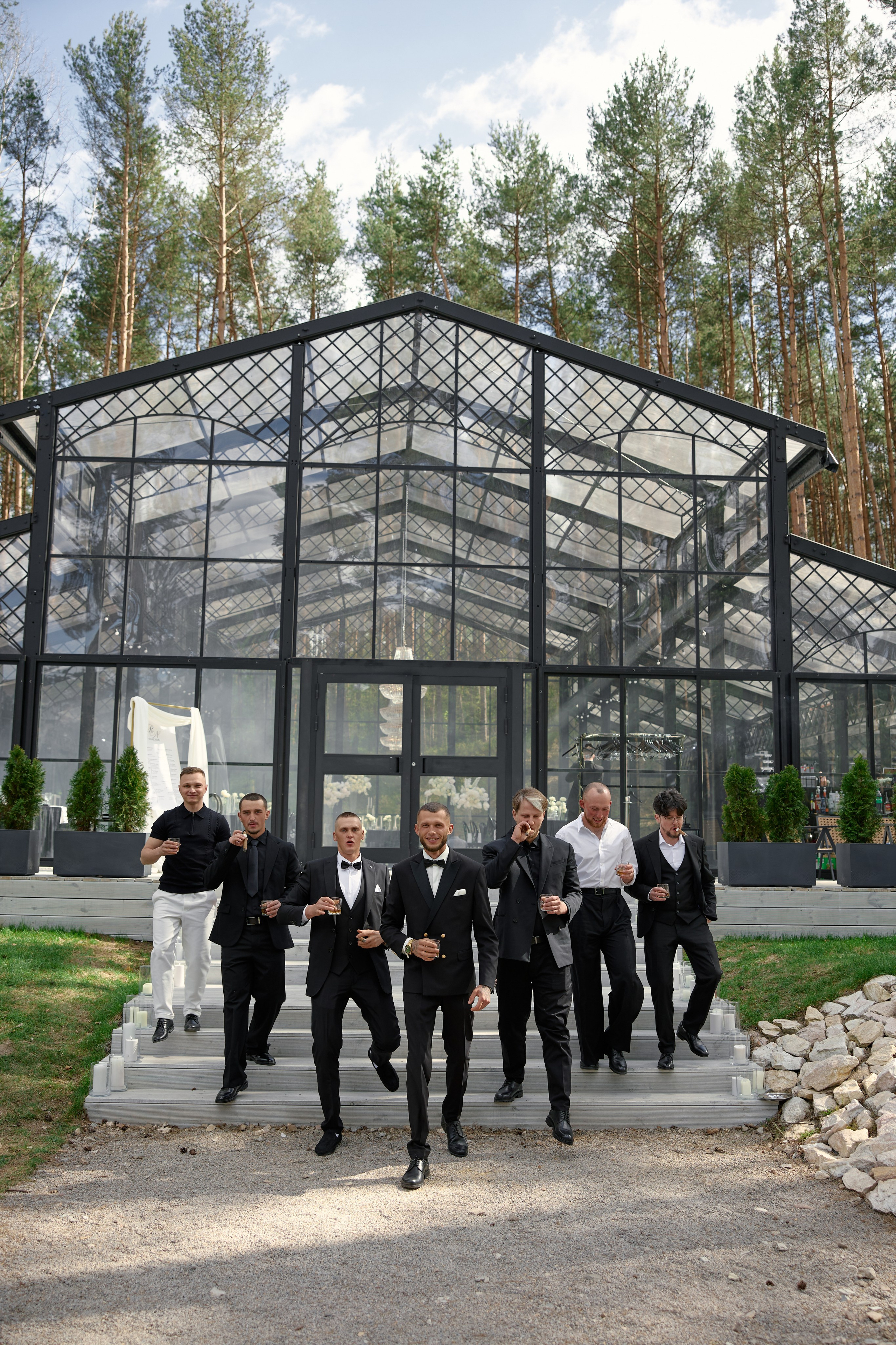 Natalia & Roman. Dworek przy lesie. Fotograf ślubny i rodzinny w Krakowie Yana Klymova