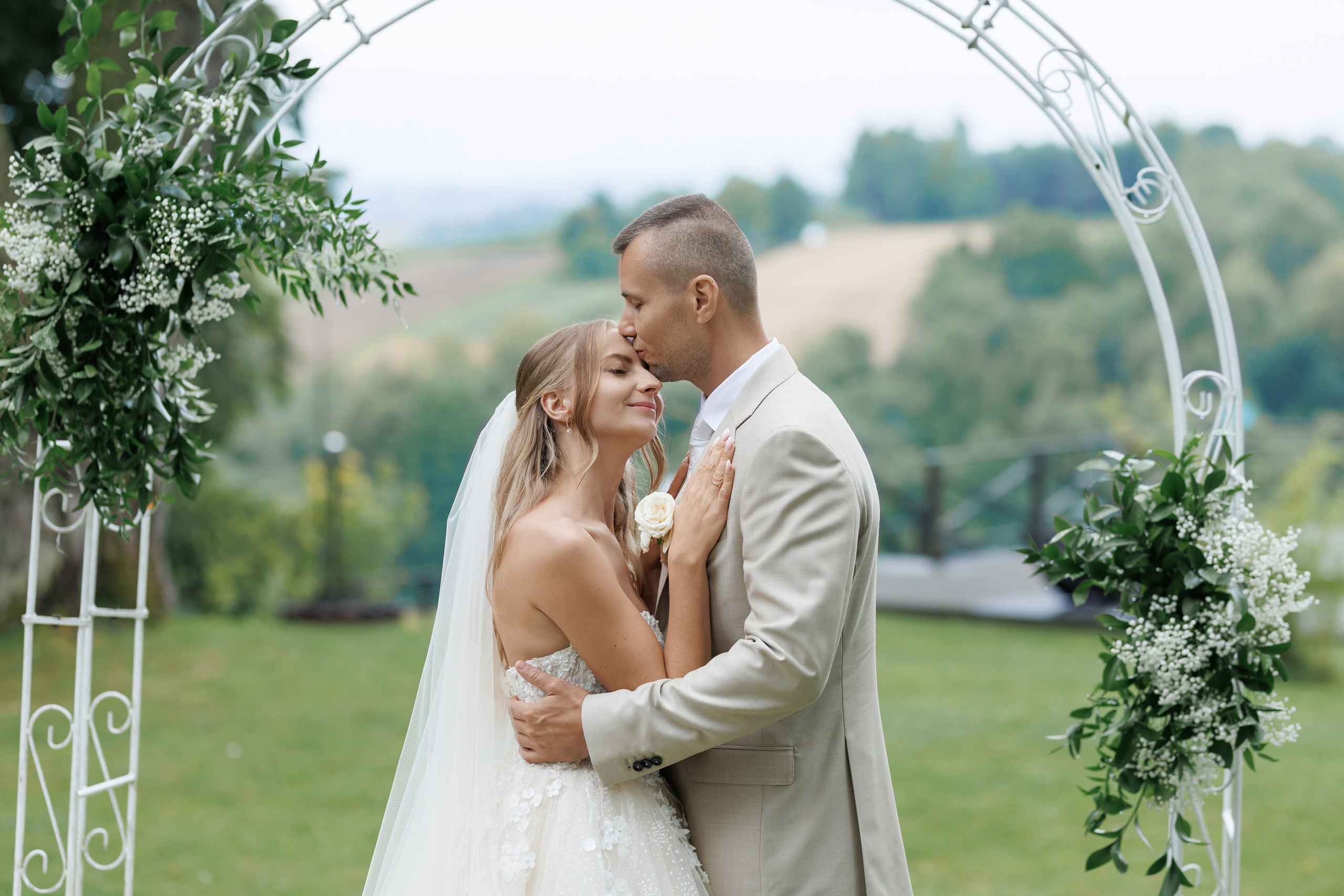 Kamila & Jorg. Dwor Sireakow. 26.07.2025. Fotograf ślubny i rodzinny w Krakowie Yana Klymova