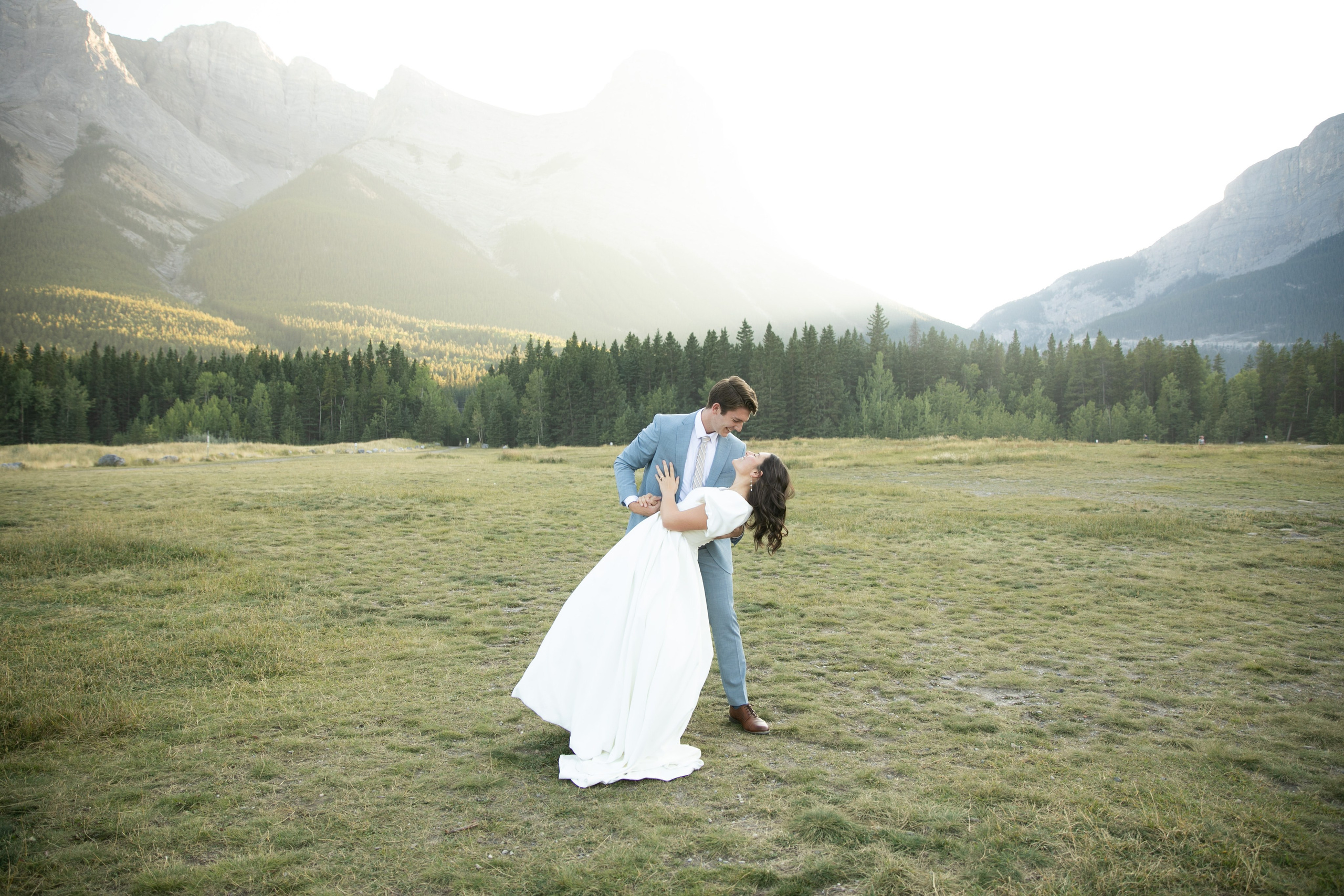 Charity and Josh Wedding — Canmore. Fotografía accesible en Calgary
