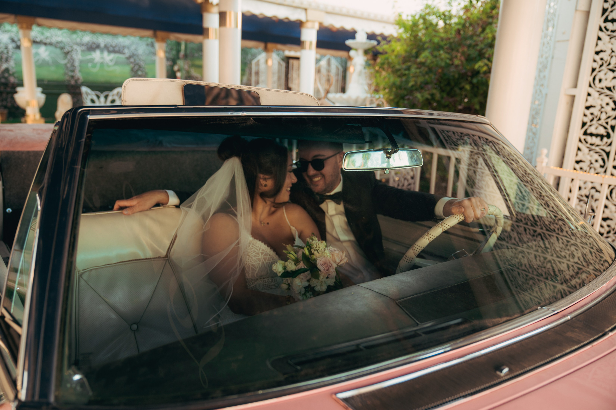 Georgia&Kyran. Wedding & elopement photographer Viktoriya Kravtsov. Las Vegas