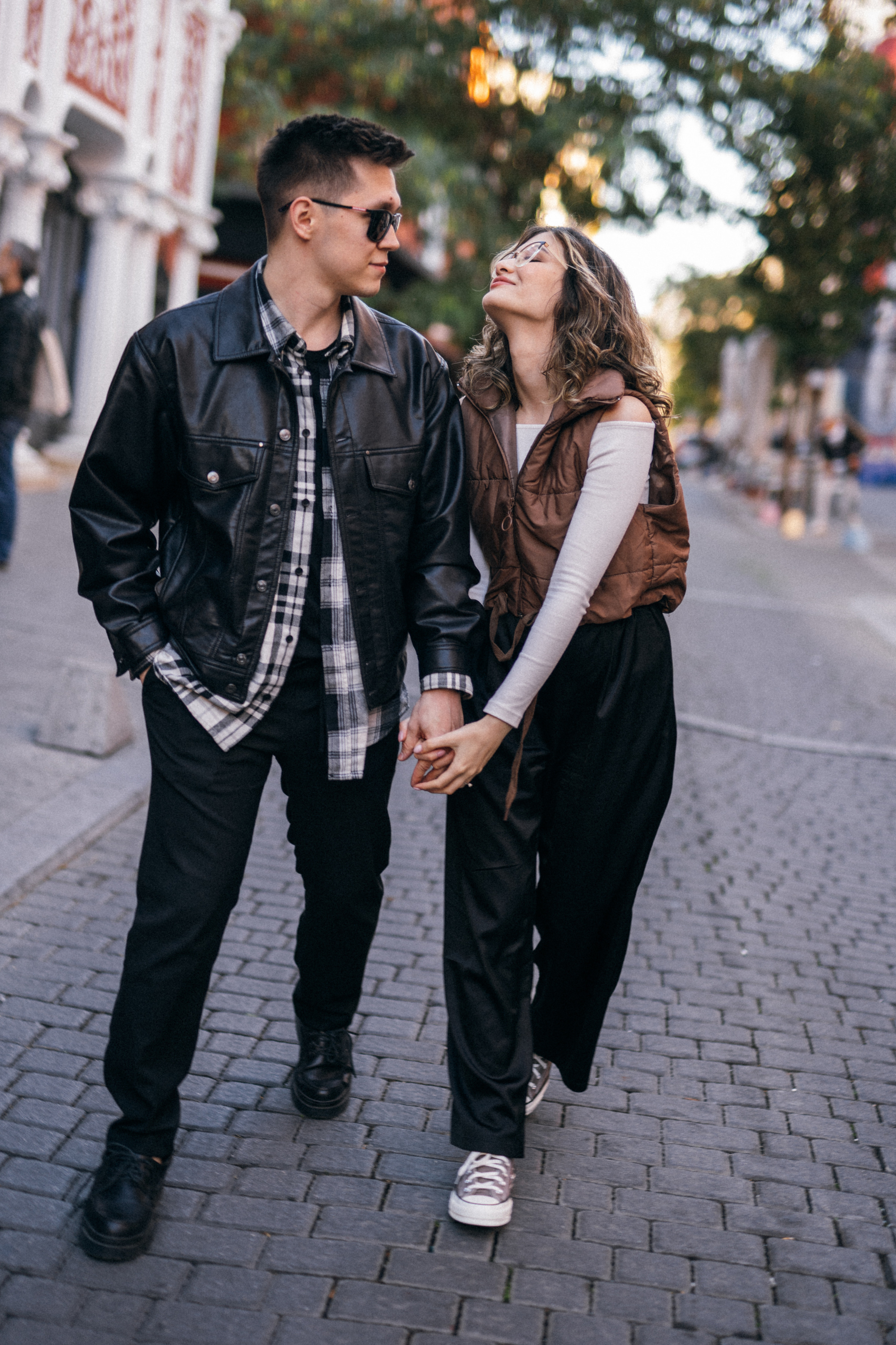 Fotógrafo de parejas en Madrid. Sesión de love story profesional. Sesión de retrato profesional. Fotógrafo en Madrid, España. Alyona Belyaninova