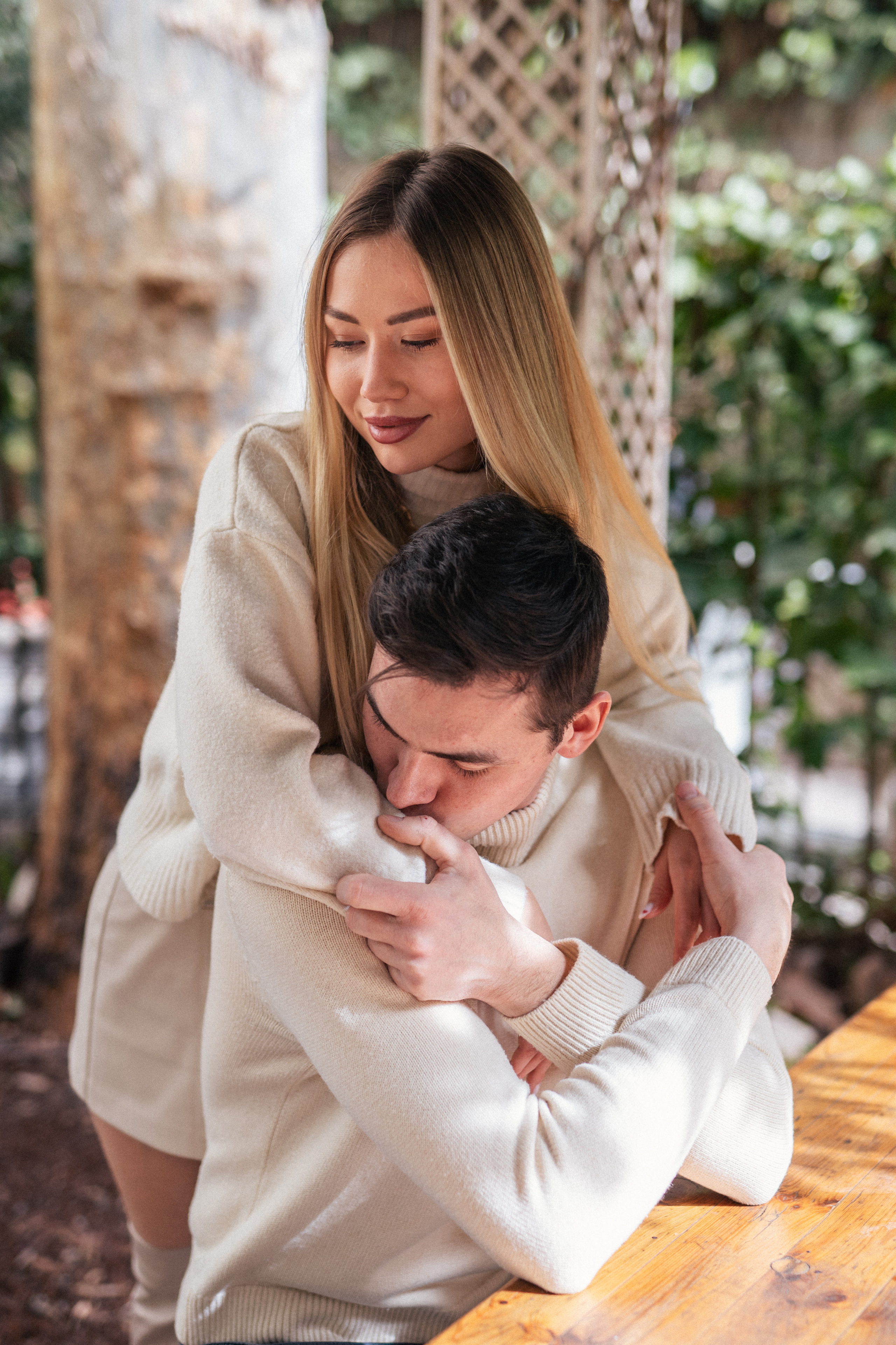 Fotógrafo de parejas en Madrid. Sesión de love story profesional. Sesión de retrato profesional. Fotógrafo en Madrid, España. Alyona Belyaninova