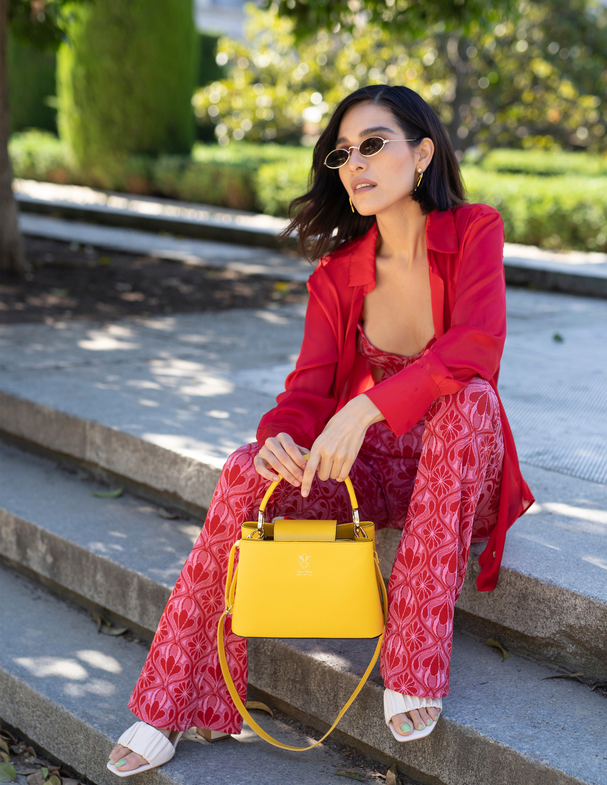 Content photography for influencers. Content development for stylist.  LinkedIn headshot Madrid. Photographer in Madrid, Spain. Alyona Belyaninova