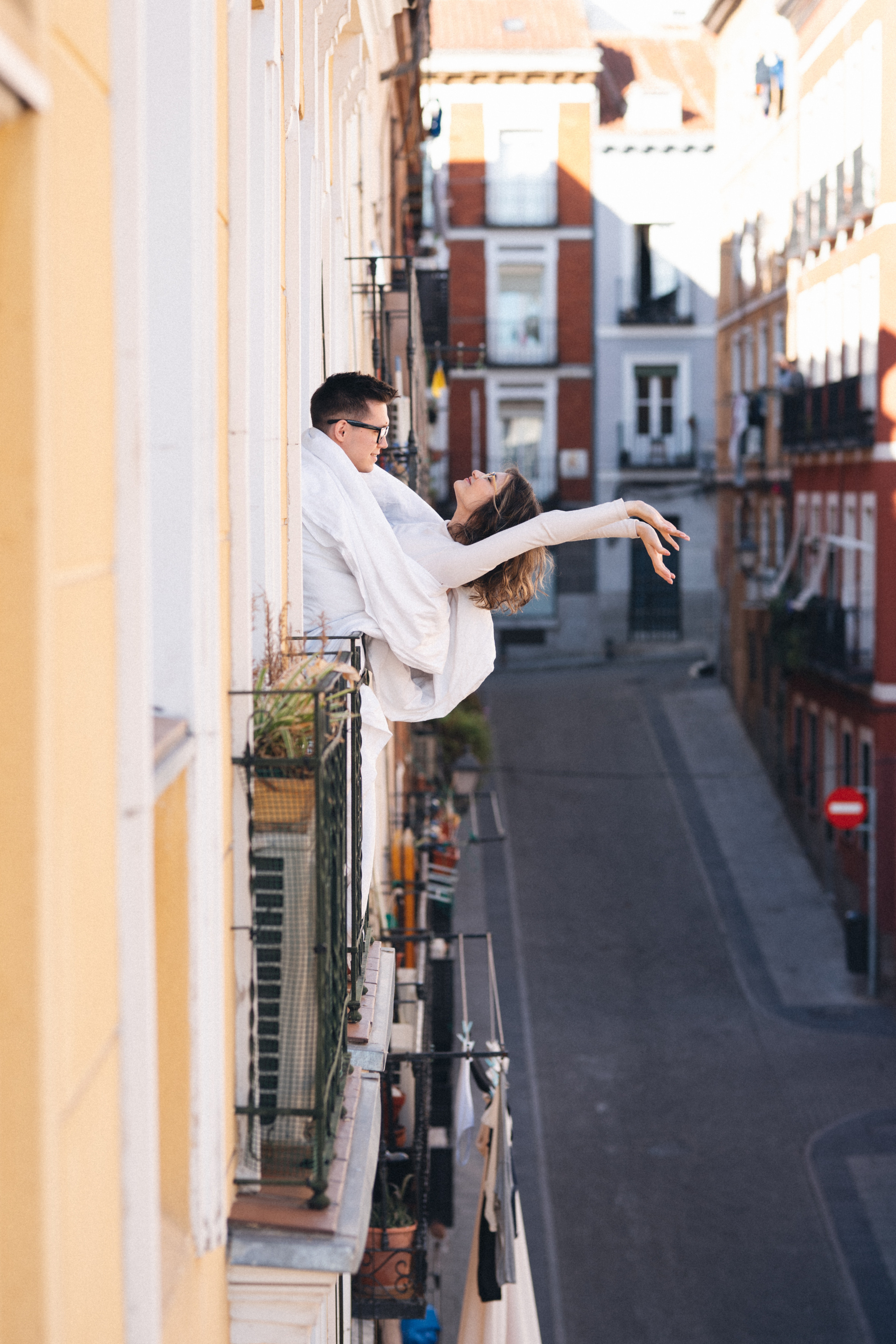 Fotógrafo de parejas en Madrid. Sesión de love story profesional. Sesión de retrato profesional. Fotógrafo en Madrid, España. Alyona Belyaninova