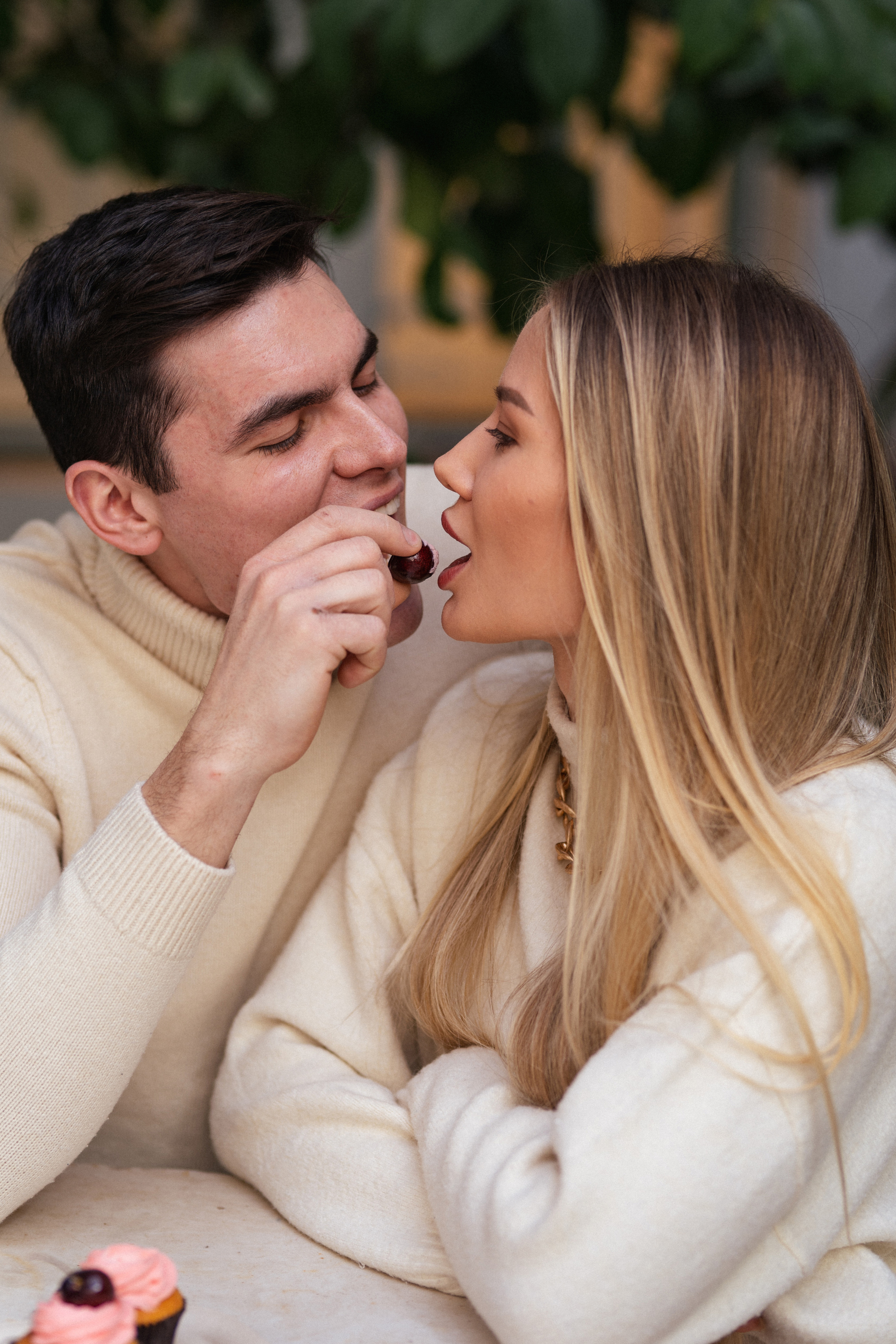 Fotógrafo de parejas en Madrid. Sesión de love story profesional. Sesión de retrato profesional. Fotógrafo en Madrid, España. Alyona Belyaninova