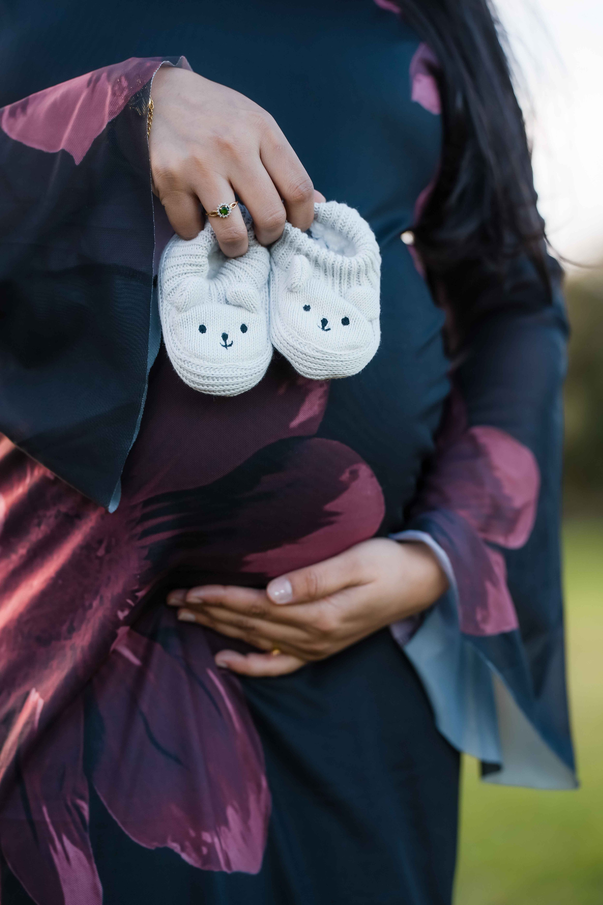 Maternity photographer Berwick, Brighton pregnancy portraits, Frankston maternity sessions, Caulfield fine art maternity.