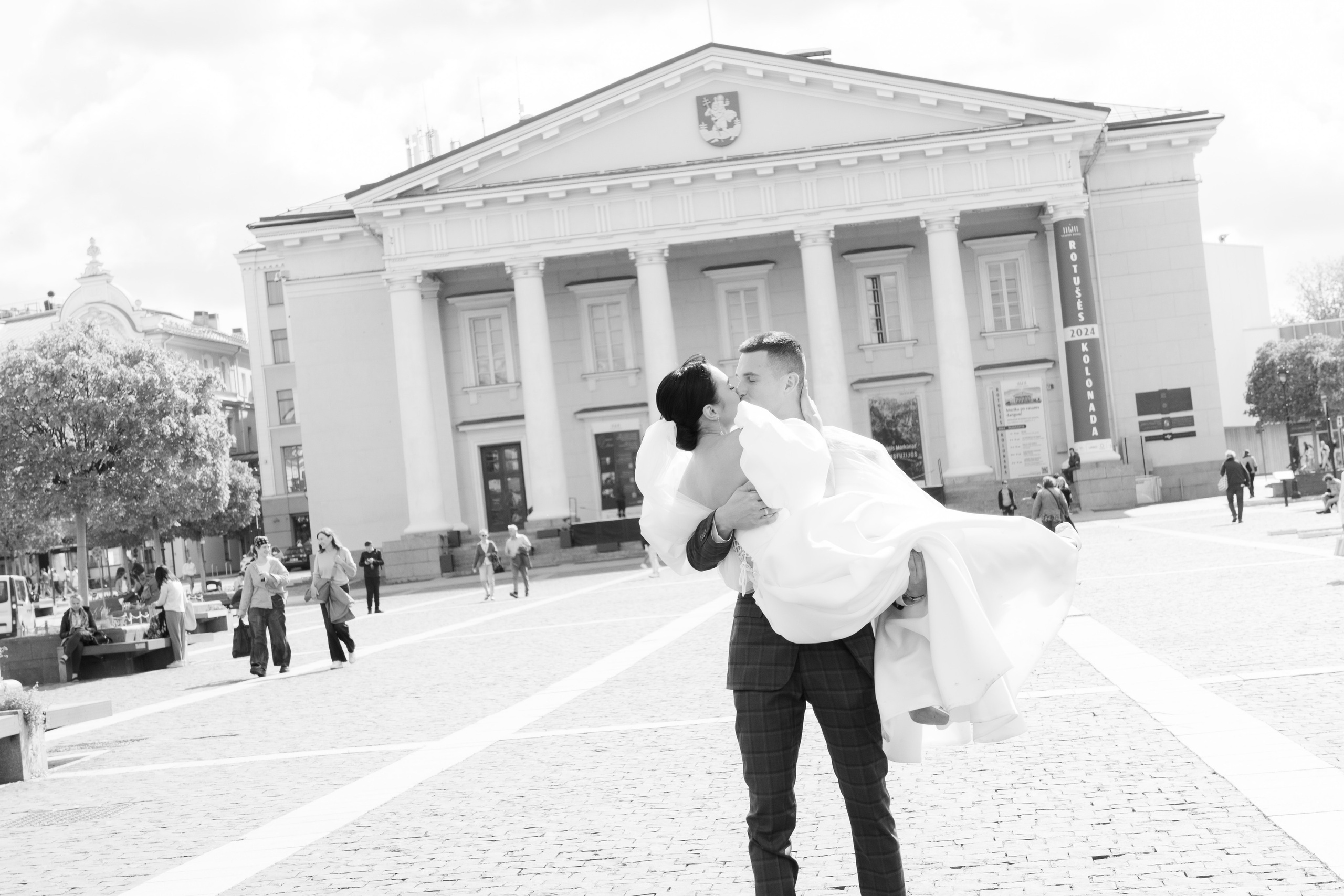 Nuotakos rytas, vestuvės, detalės, emocijos, geriausi rakursai, daug nuotraukų. Aliaksandra Norvilas fotografas Vilnius