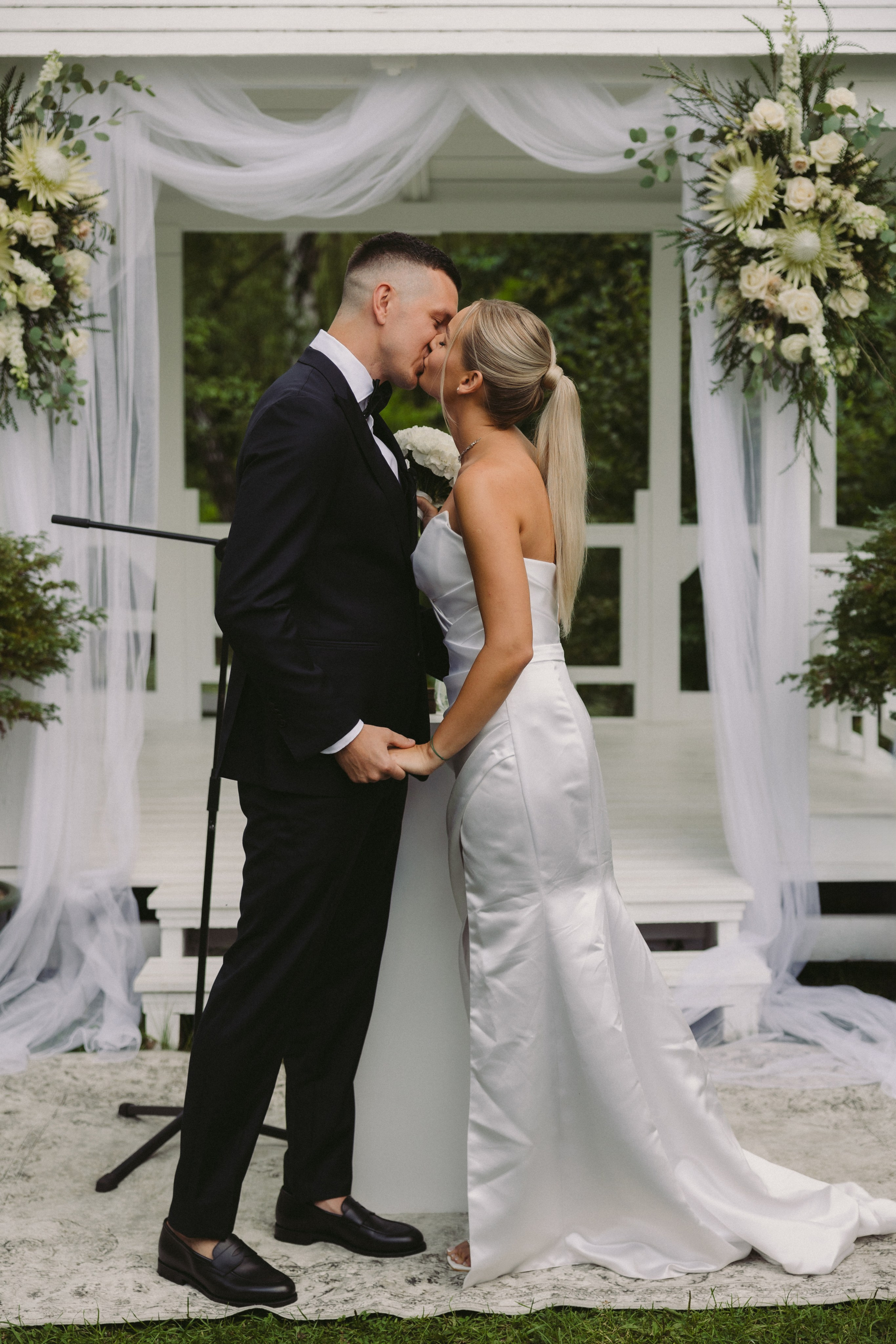 Ieva ir Martynas | Vestuvės Kauno botanikos sode. Vestuvių ir šeimų fotografė Lena Bondarenko / belove photo