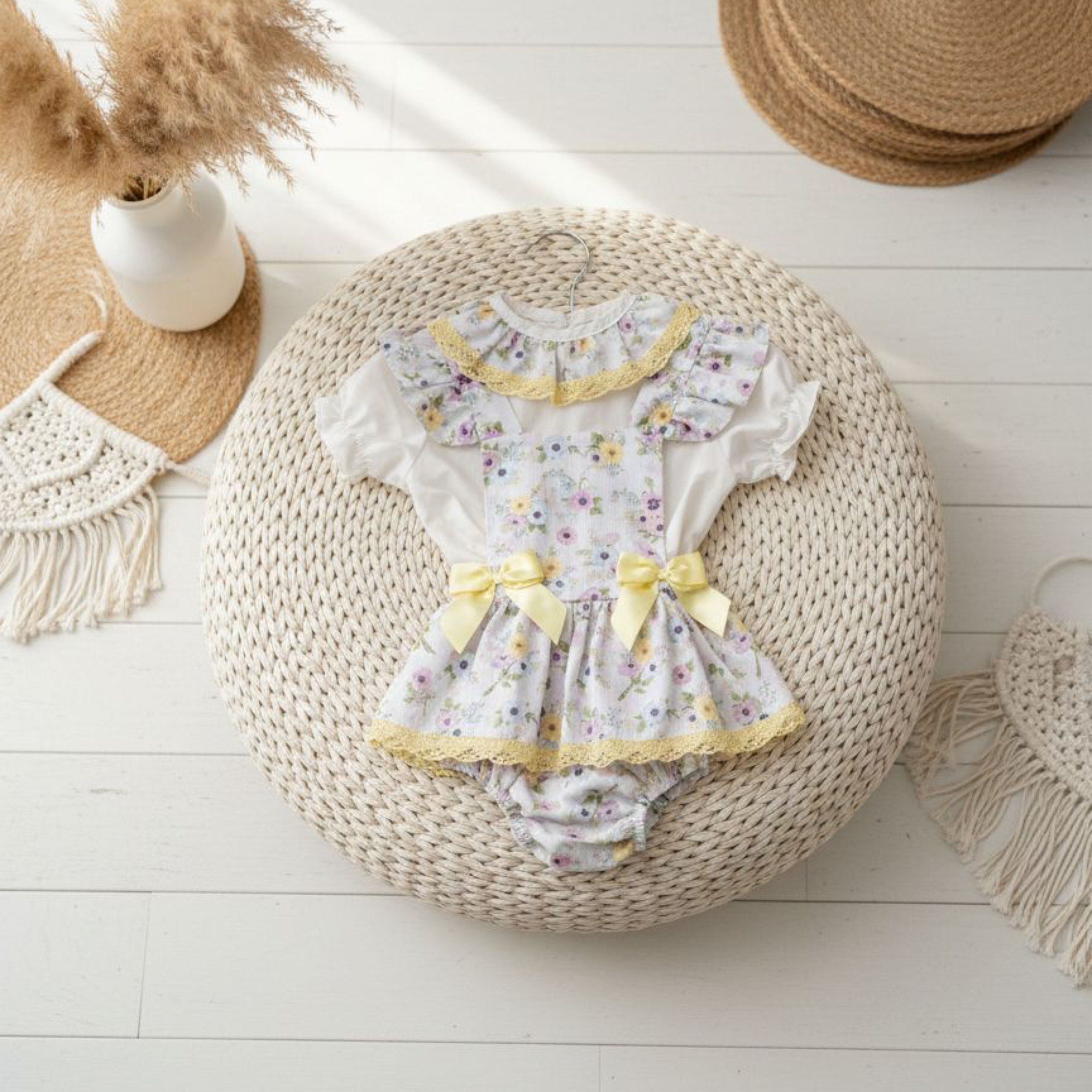 Children’s Birthday & Cake Smash Photoshoot in Dresden | Modern Kids Studio Photography. Family & Maternity Photographer in Dresden Tatiana Mudryak