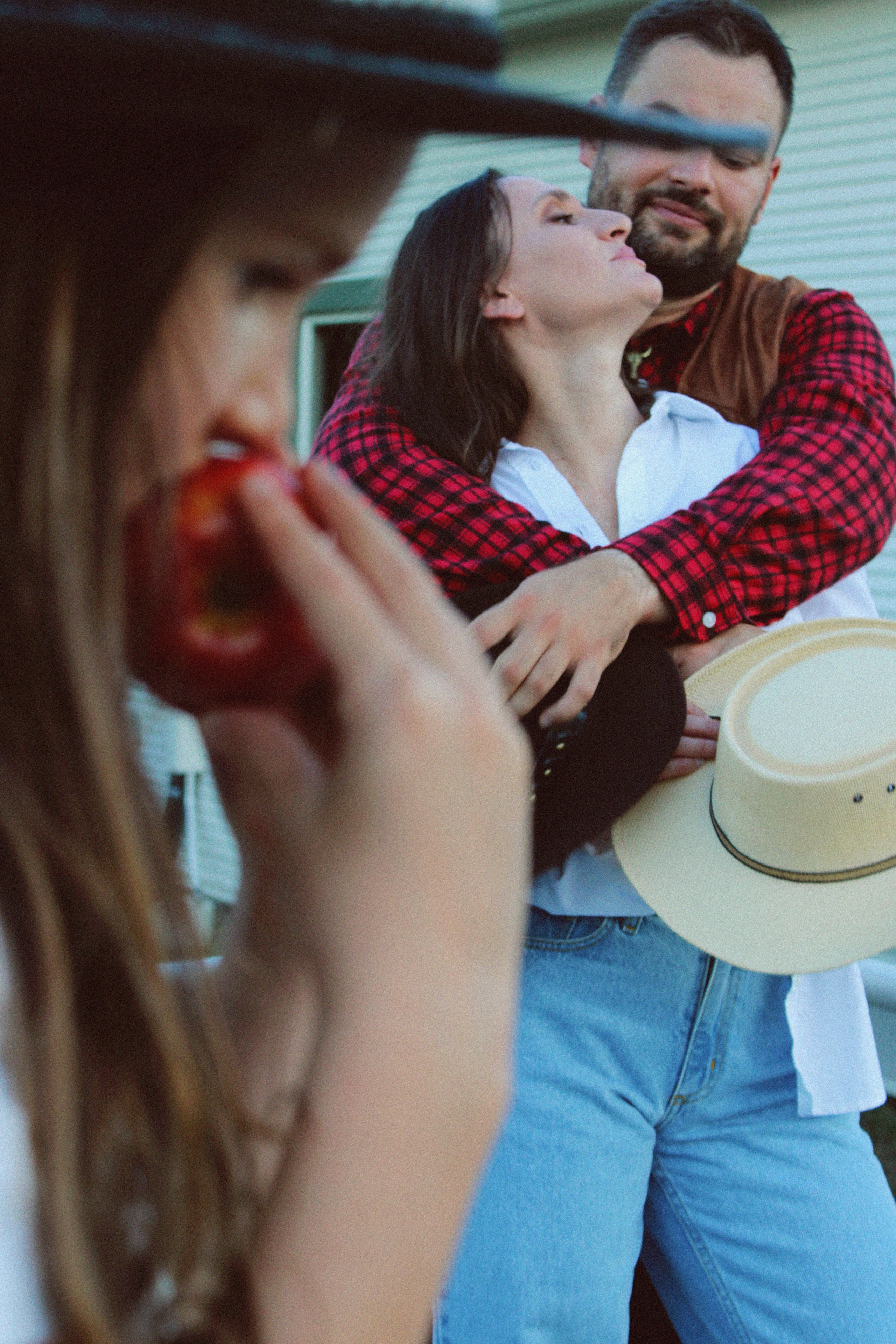 Texas Countryside Family Photoshoot in Cowboy Style. Lana Petrychenko — Portrait & Family Photographer. Valencia, Spain