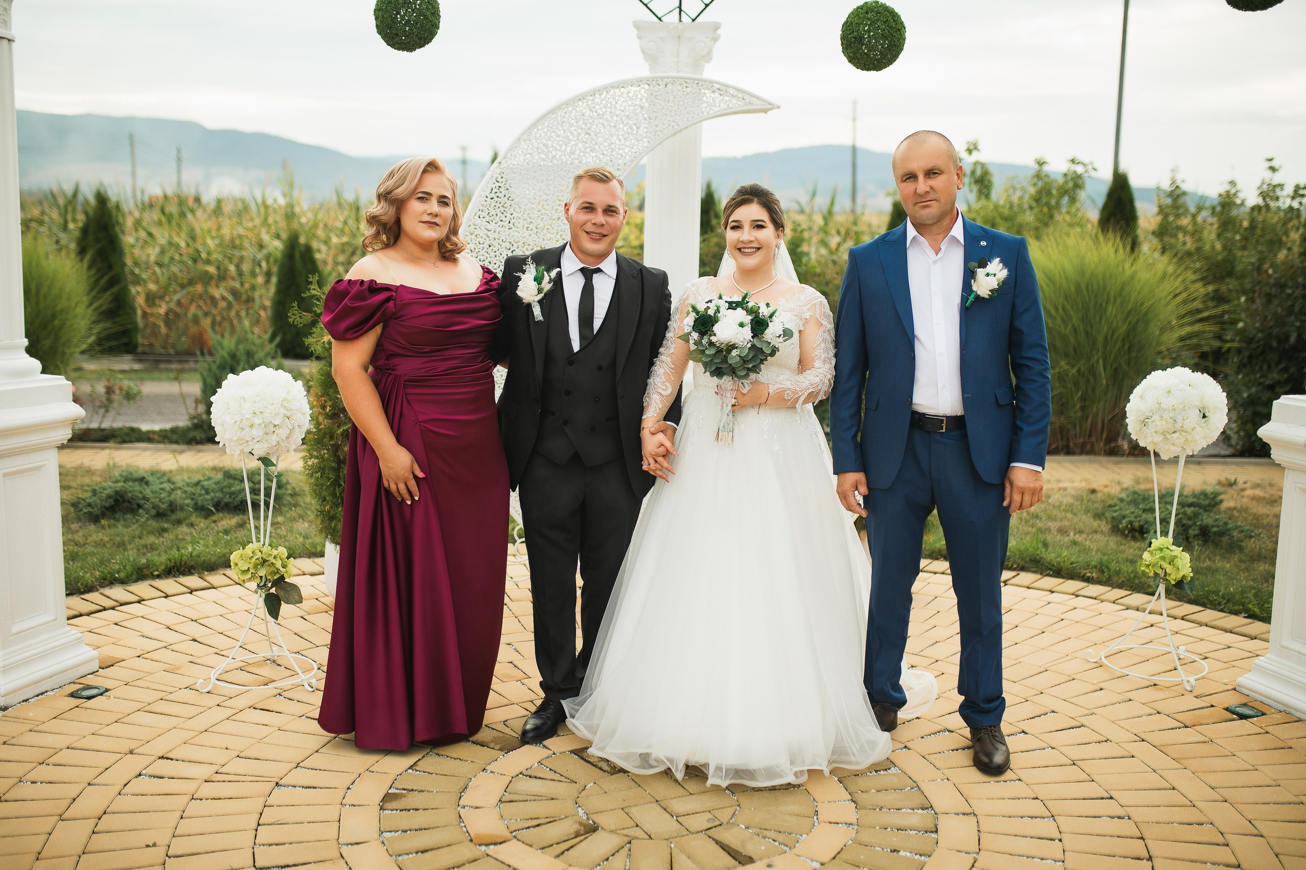 Nicoleta & Ionuț. Vlad Aconstantinesei Photographer