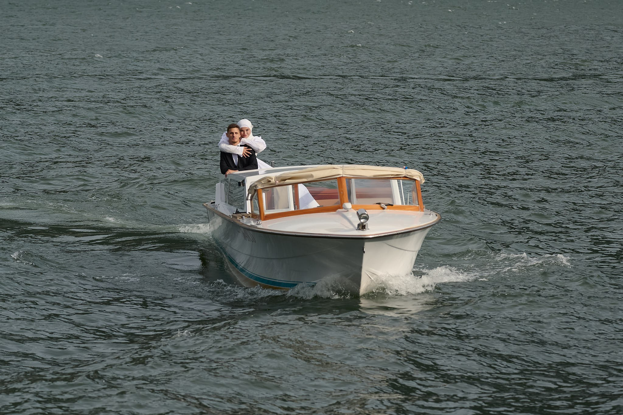 Jasmina & Vale. Fotografo matrimonio Lago di Como Ferrari Media Production