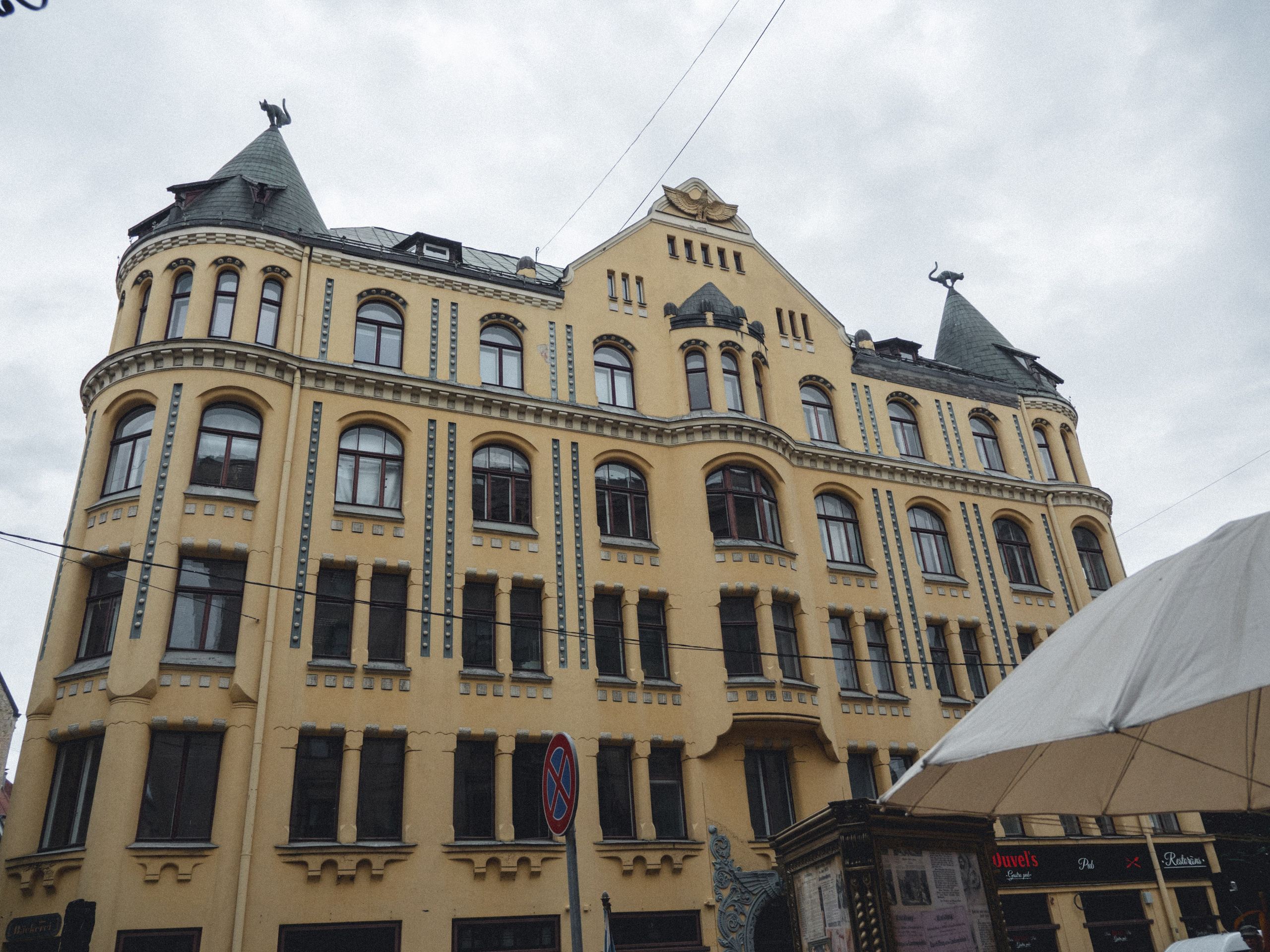 Voyage à Riga. Photographe sur Cote d’Azur. Portraits de familles, couples, enfants, événements