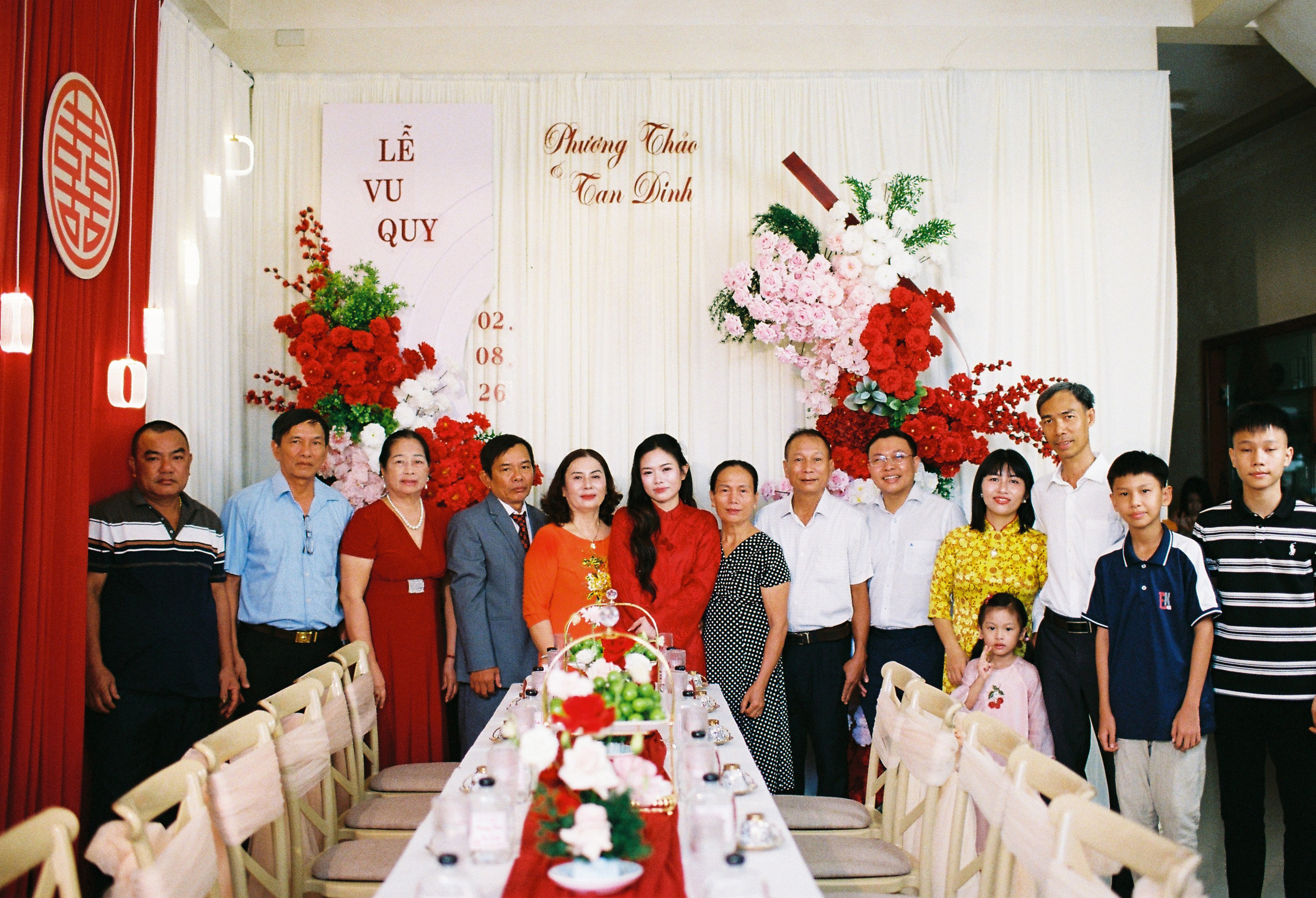 Tân & Thảo. Cam Images