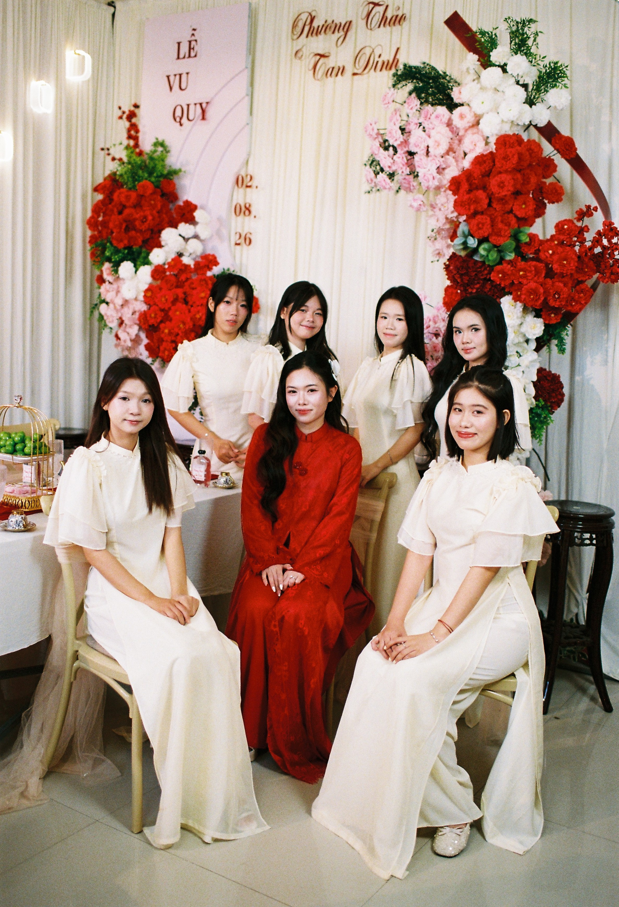Tân & Thảo. Cam Images