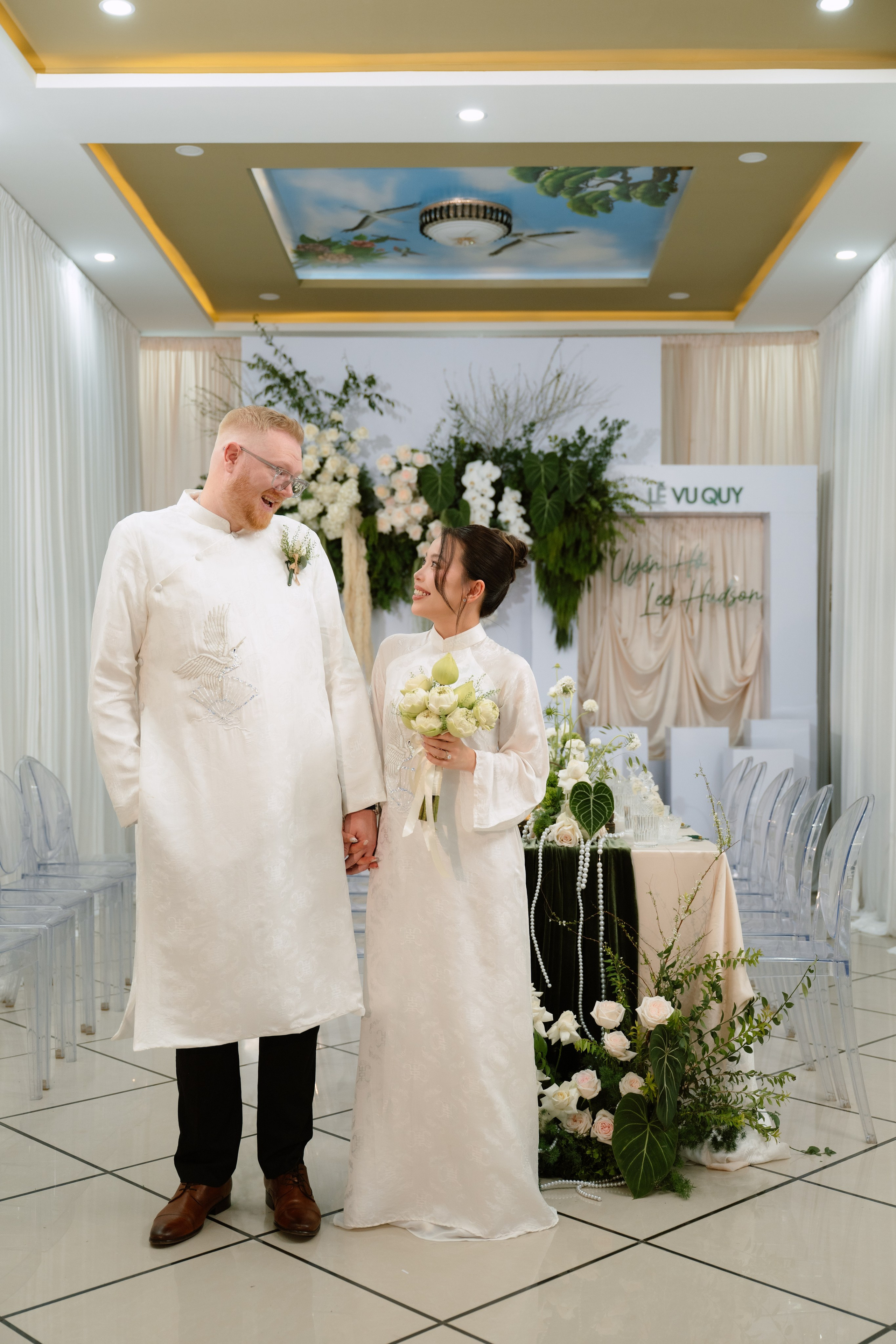 Uyên & Lee. Cam Images