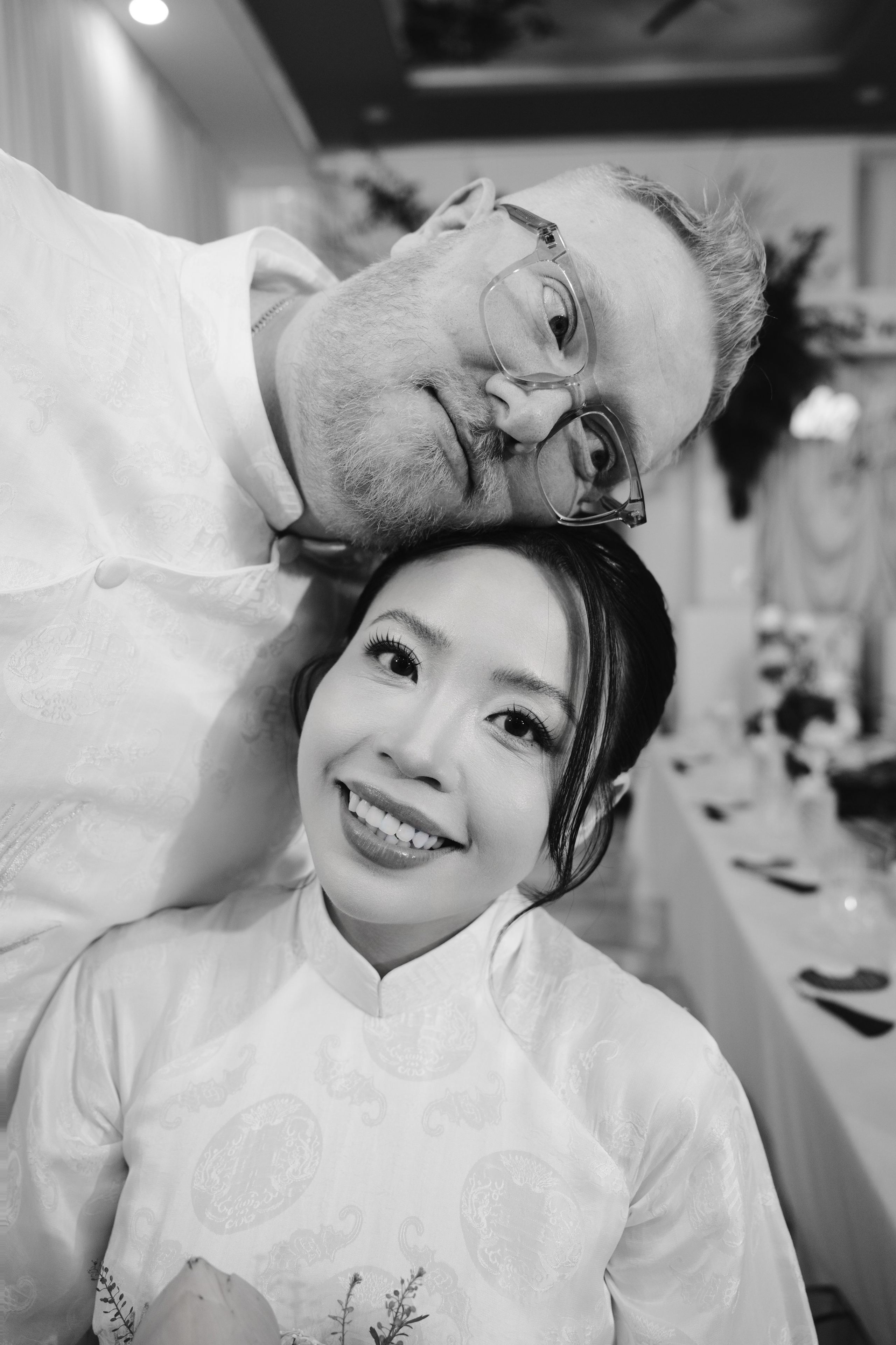 Uyên & Lee. Cam Images