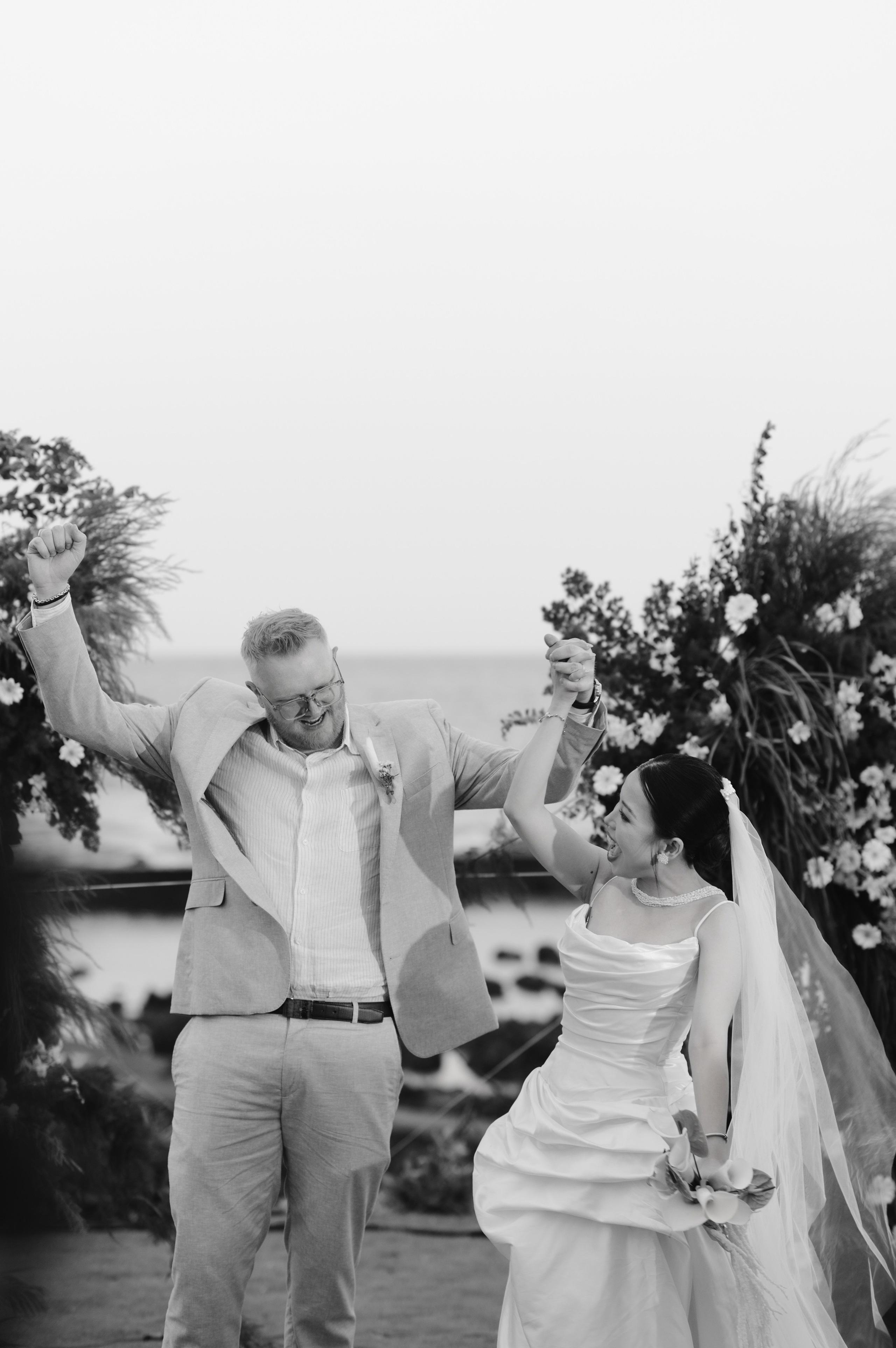 Uyên & Lee. Cam Images