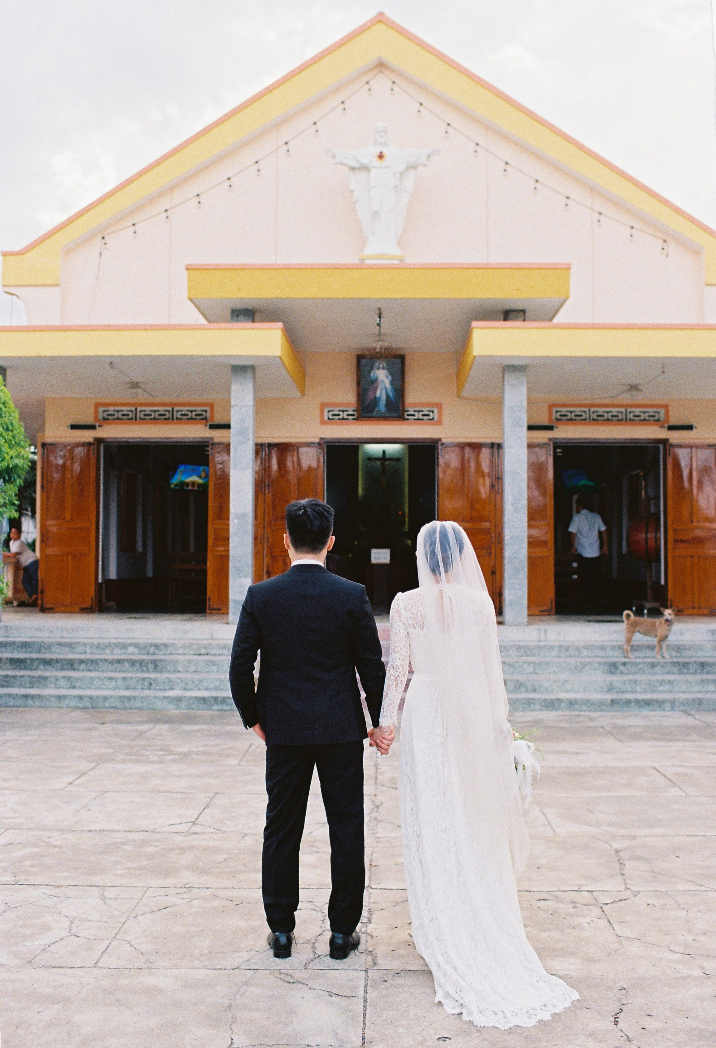 Tan & Thao. Cam Images