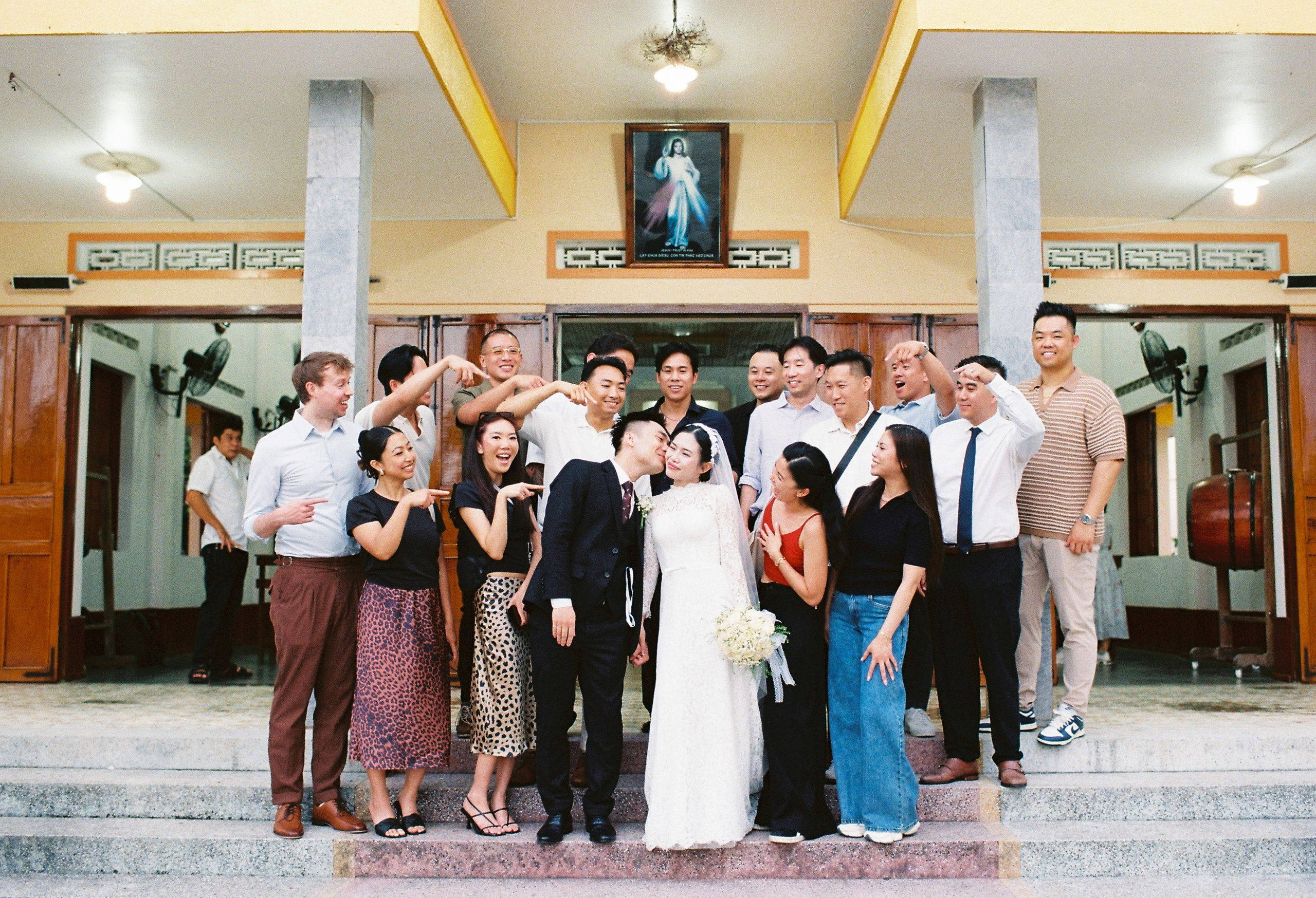 Tan & Thao. Cam Images