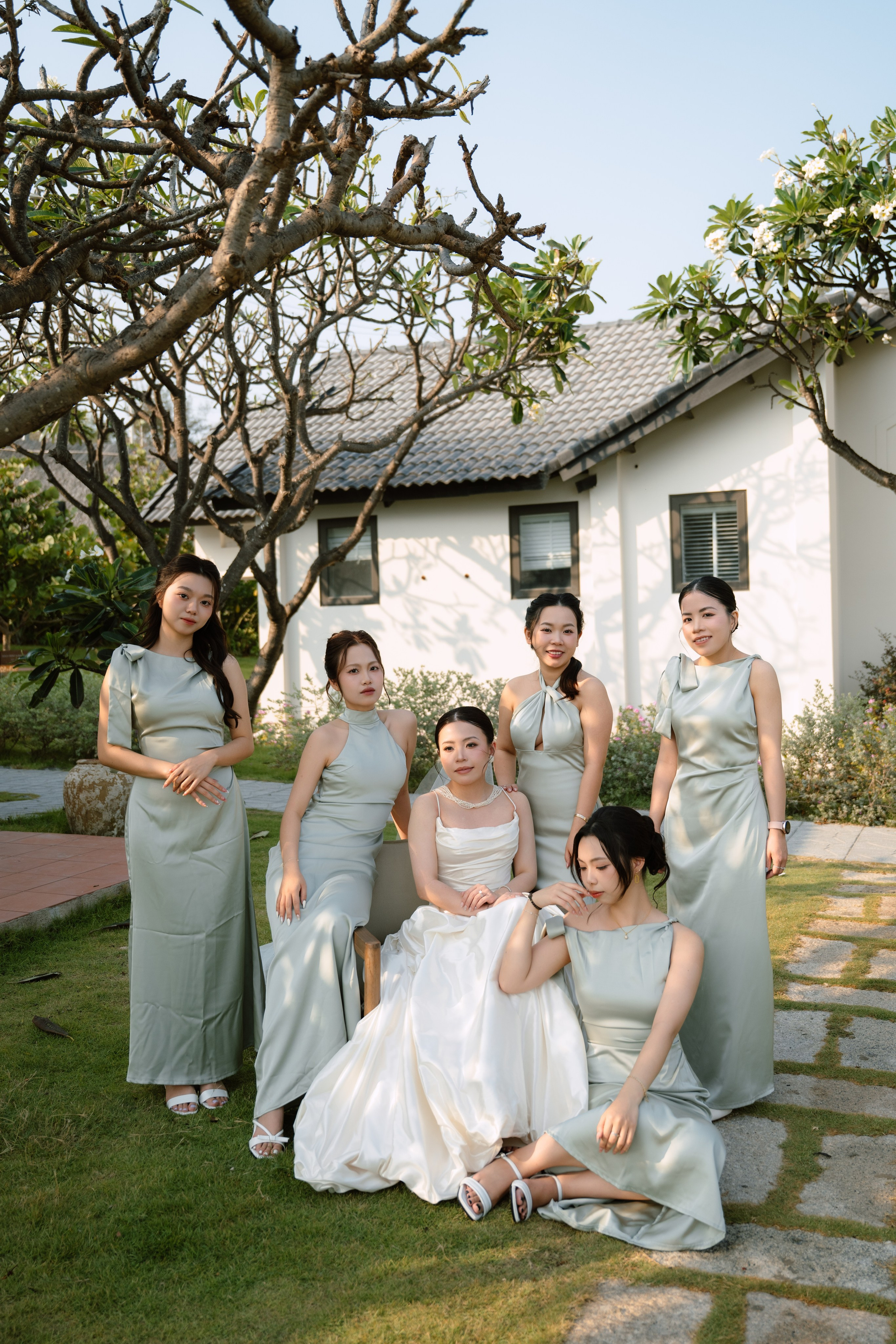 Uyên & Lee. Cam Images