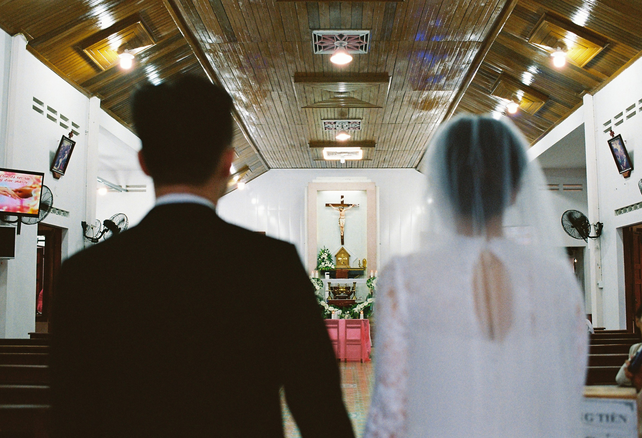 Tan & Thao. Cam Images