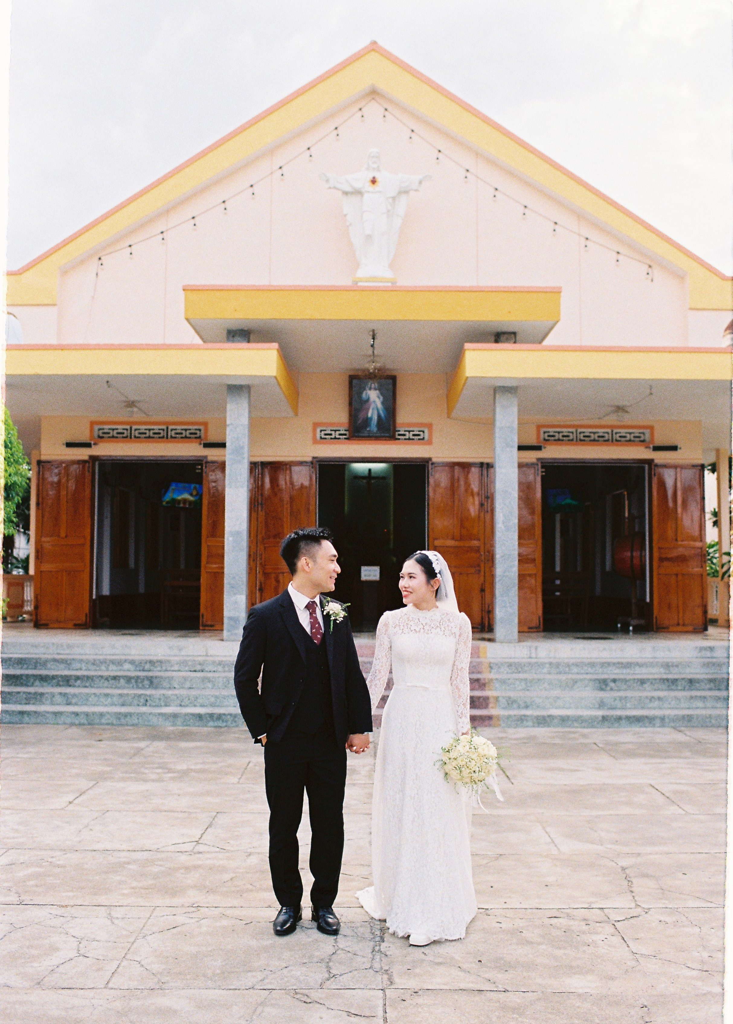 Tan & Thao. Cam Images