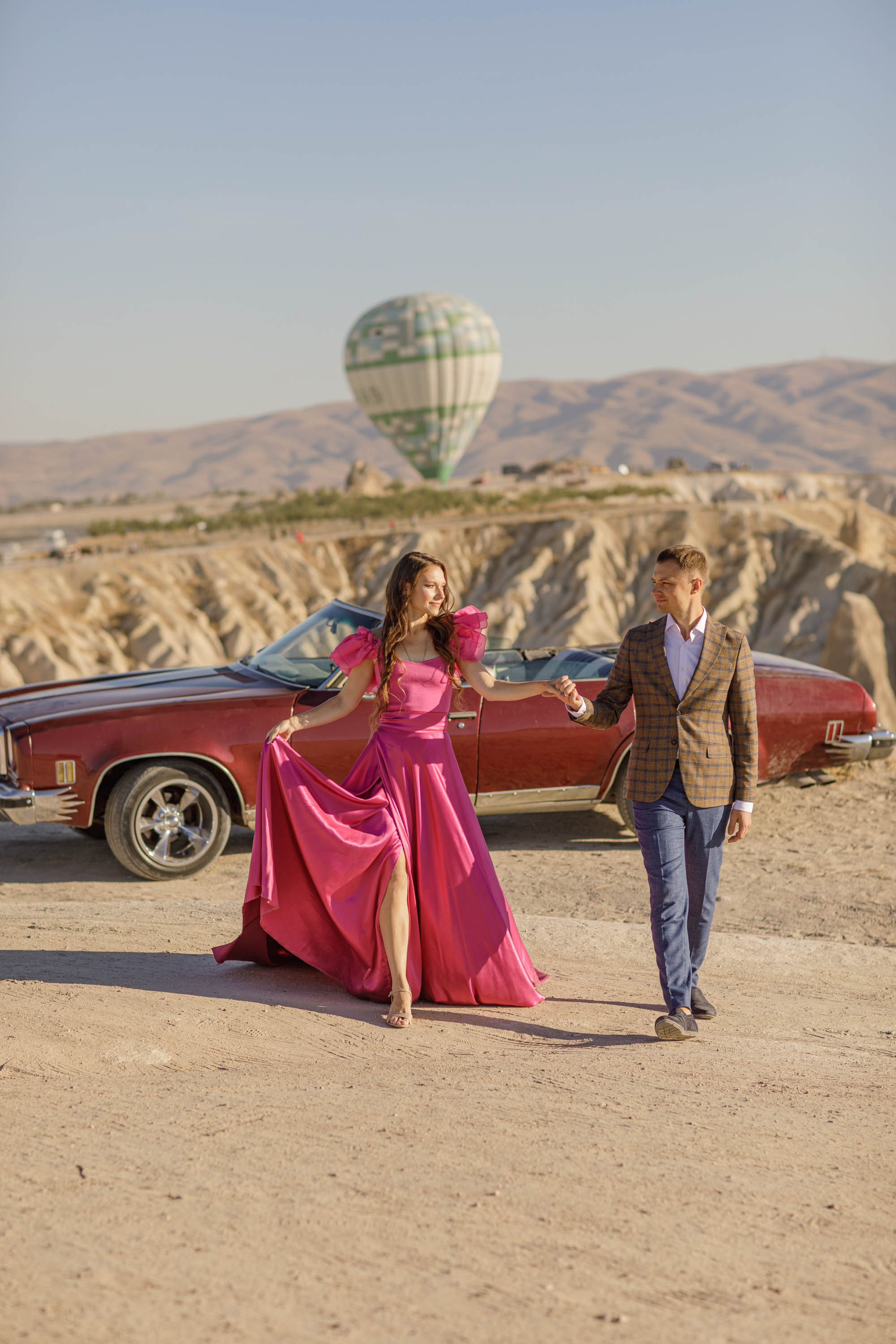Anton & Anastasiya. Julia Ganch I Fashion Wedding Photography I Cappadocia Turkey