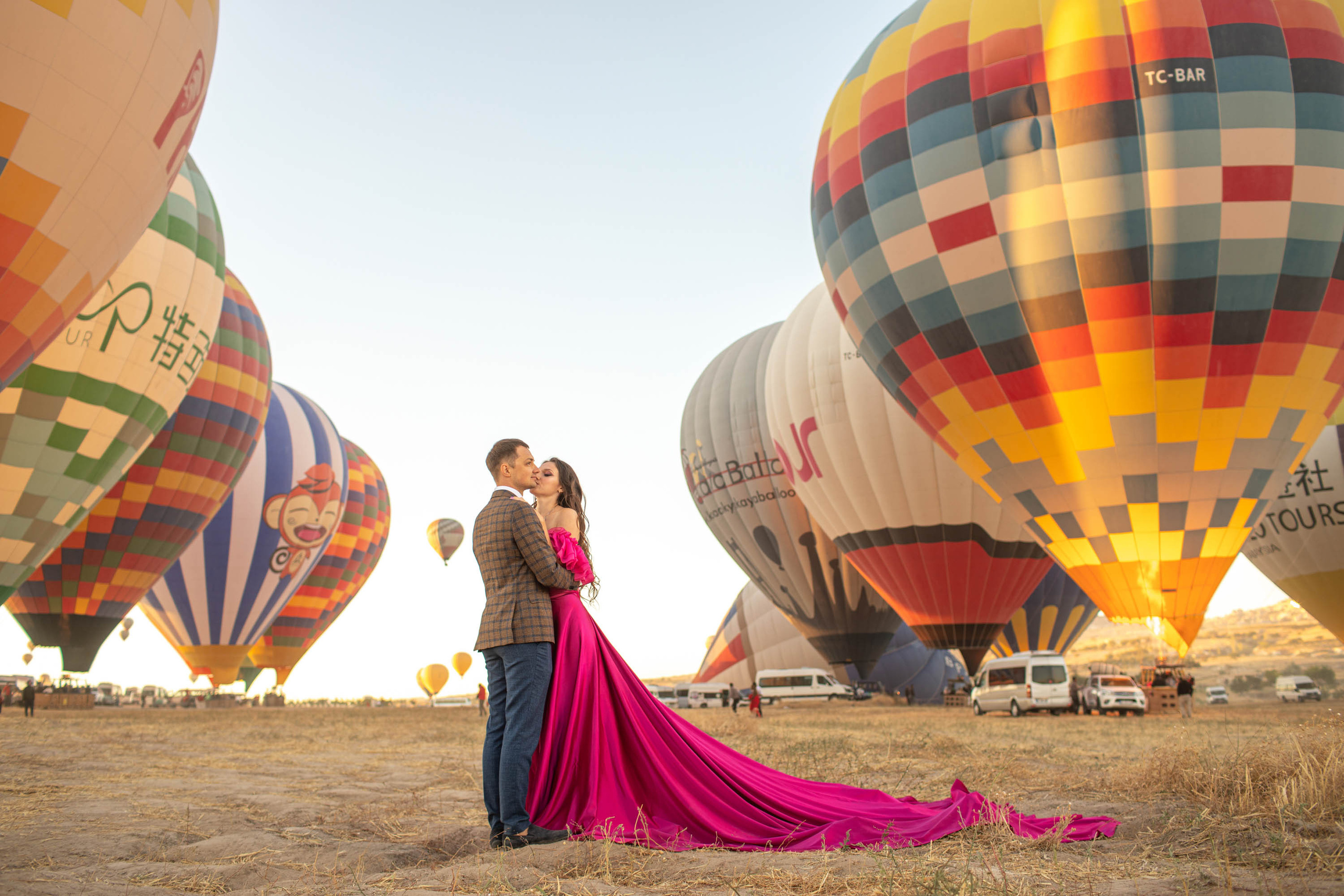 Anton & Anastasiya. Julia Ganch I Fashion Wedding Photography I Cappadocia Turkey