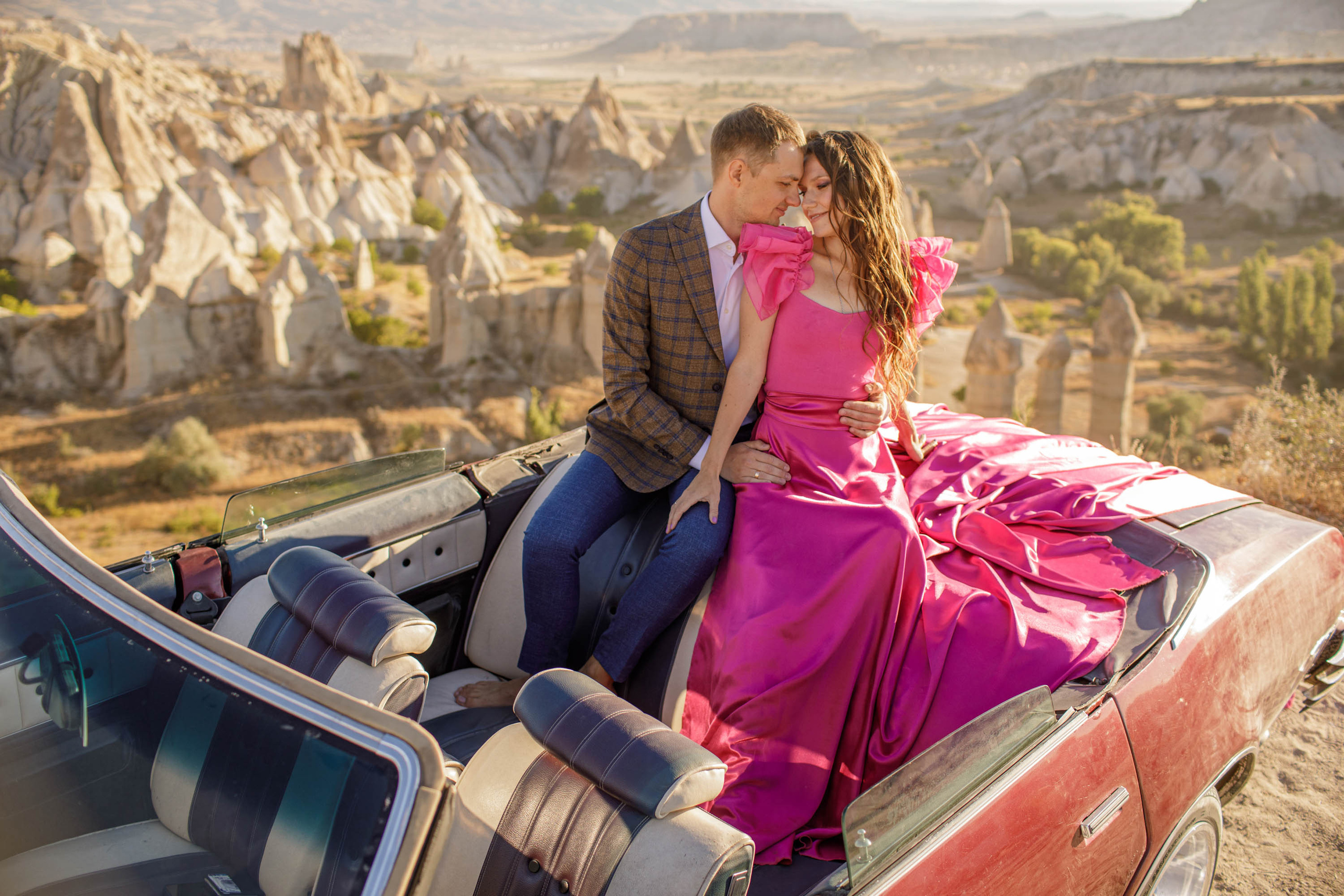 Anton & Anastasiya. Julia Ganch I Fashion Wedding Photography I Cappadocia Turkey
