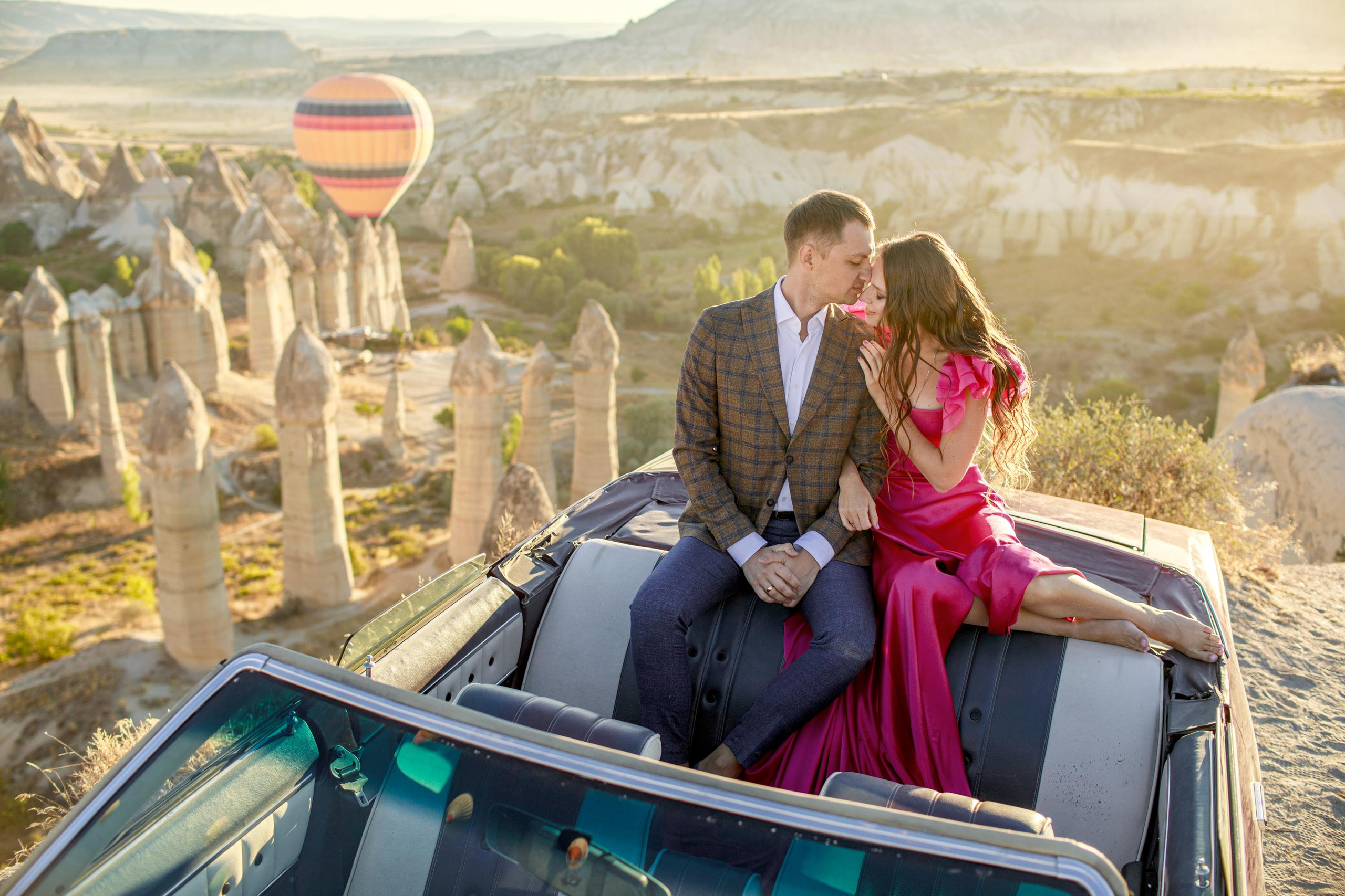 Anton & Anastasiya. Julia Ganch I Fashion Wedding Photography I Cappadocia Turkey